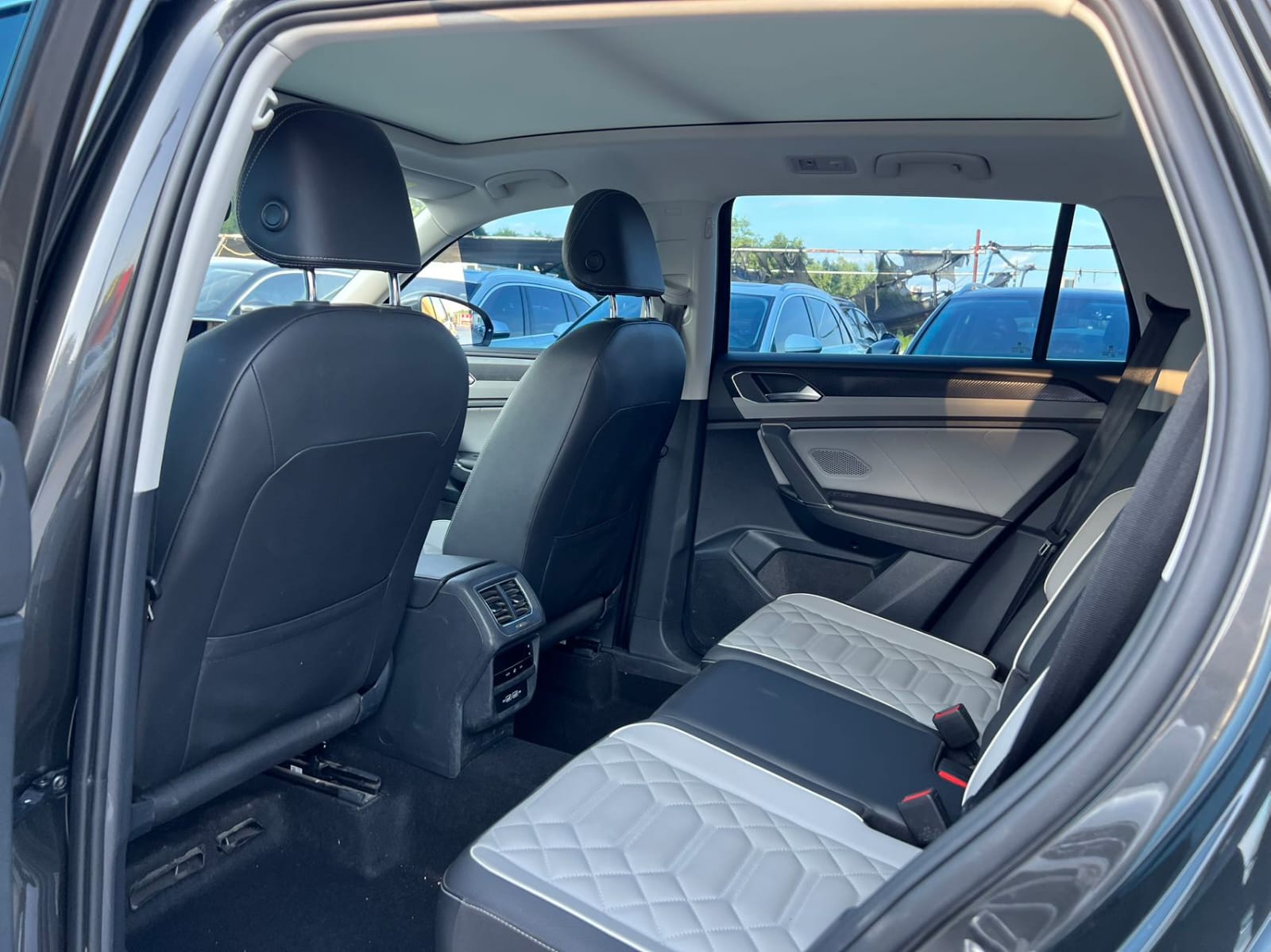 Volkswagen Tayron 280 TSI Deluxe Plus Premium Edition