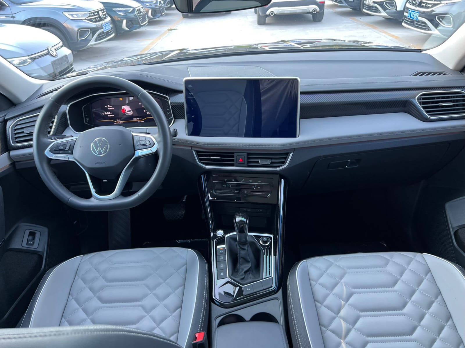 Volkswagen Tayron 280 TSI Deluxe Plus Premium Edition