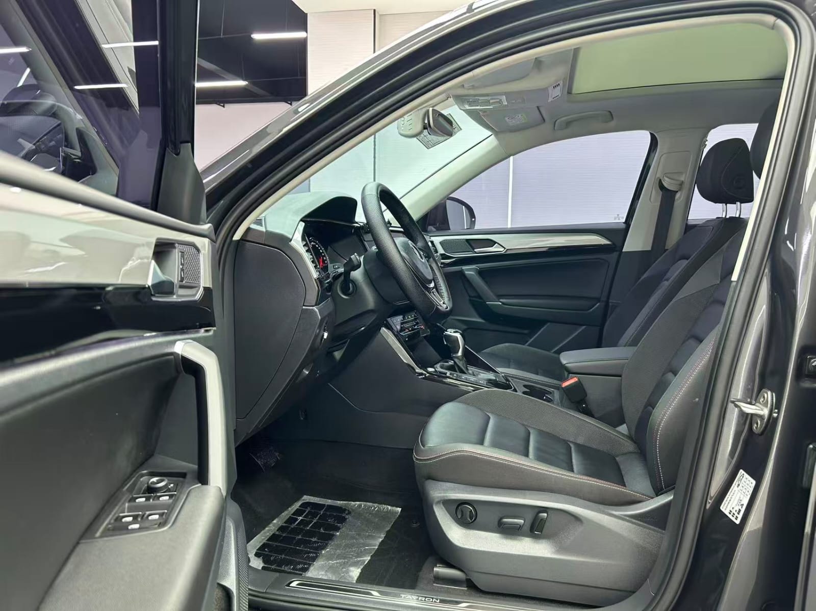 Volkswagen Tayron 280 TSI Intelligent