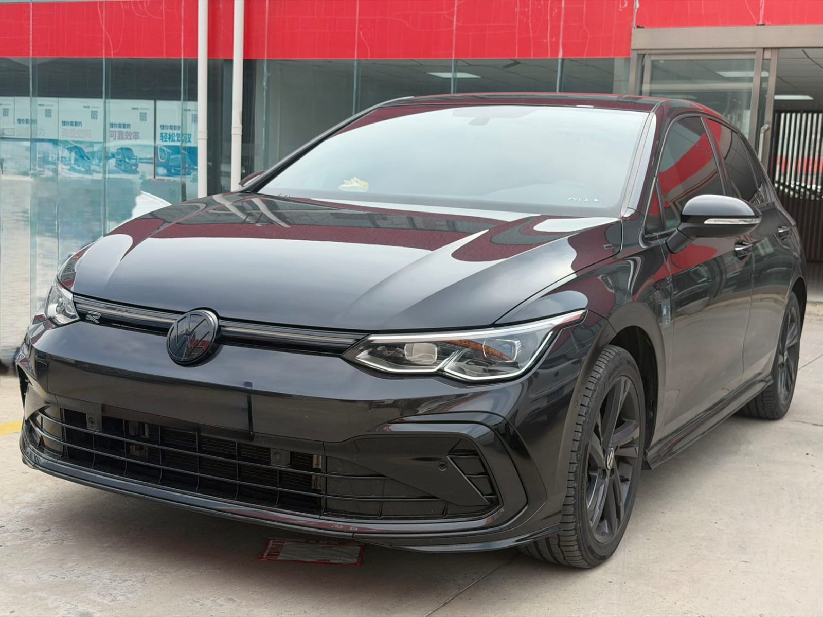 Volkswagen Golf 280 TSI DSG R-Line