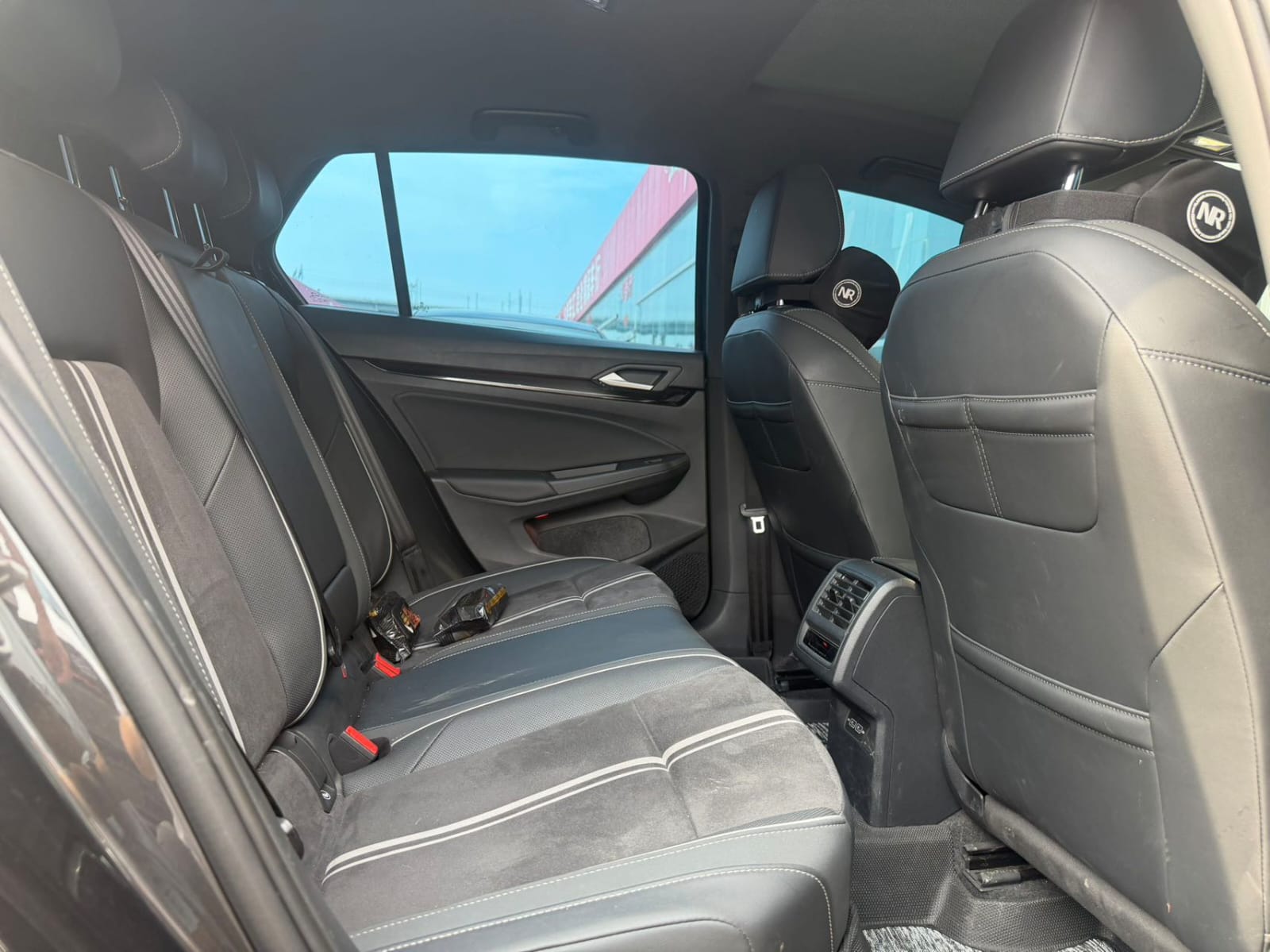 Volkswagen Golf 280 TSI DSG R-Line
