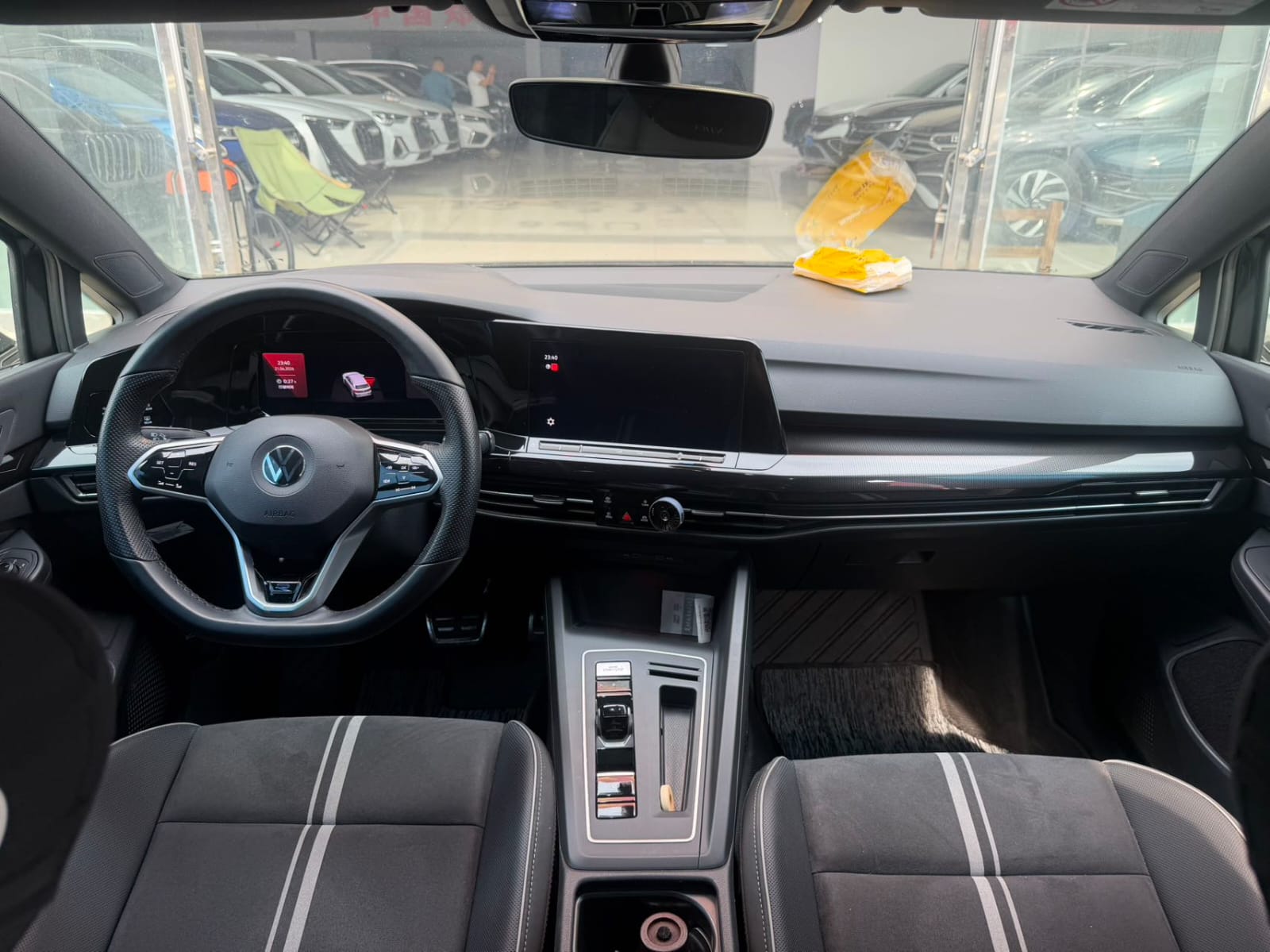 Volkswagen Golf 280 TSI DSG R-Line