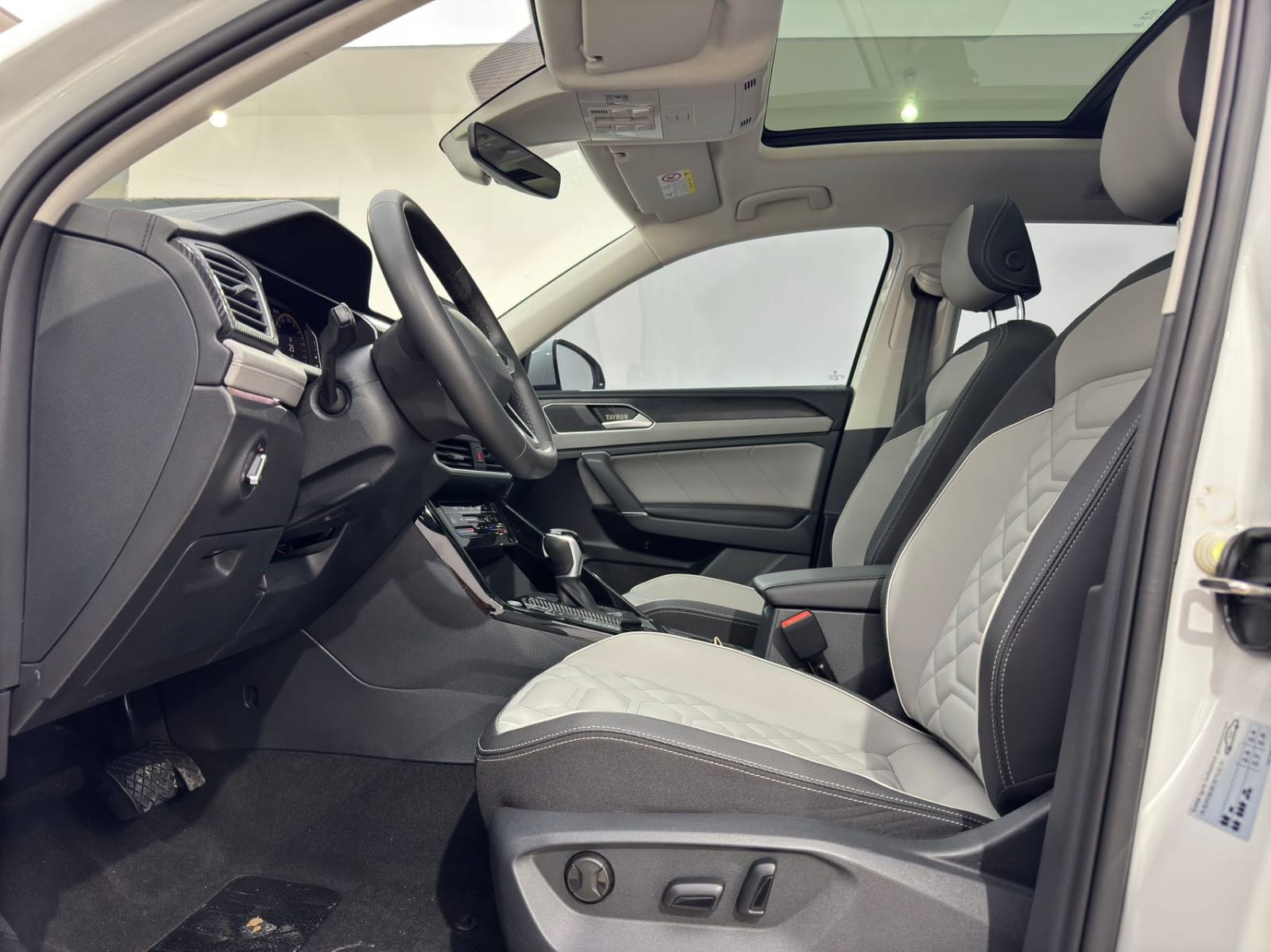 Volkswagen Tayron 280 TSI Deluxe Plus Premium Edition