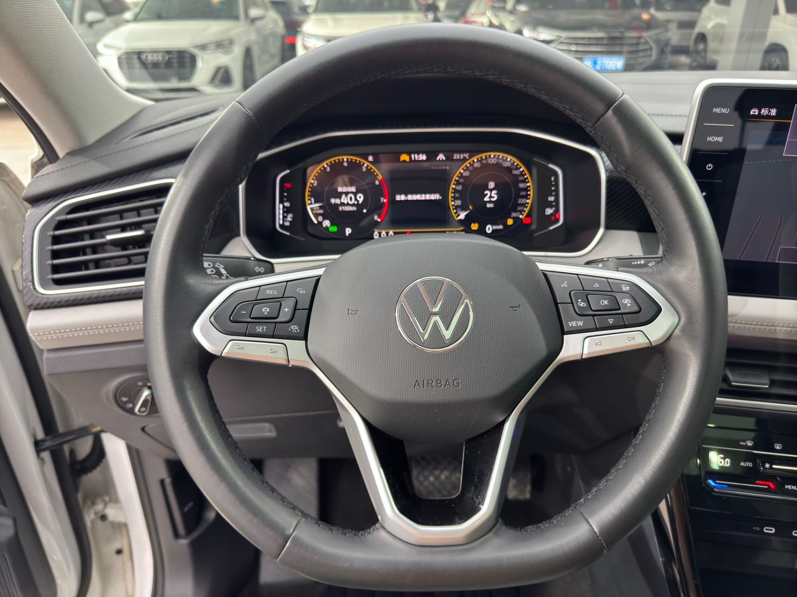 Volkswagen Tayron 280 TSI Deluxe Plus Premium Edition