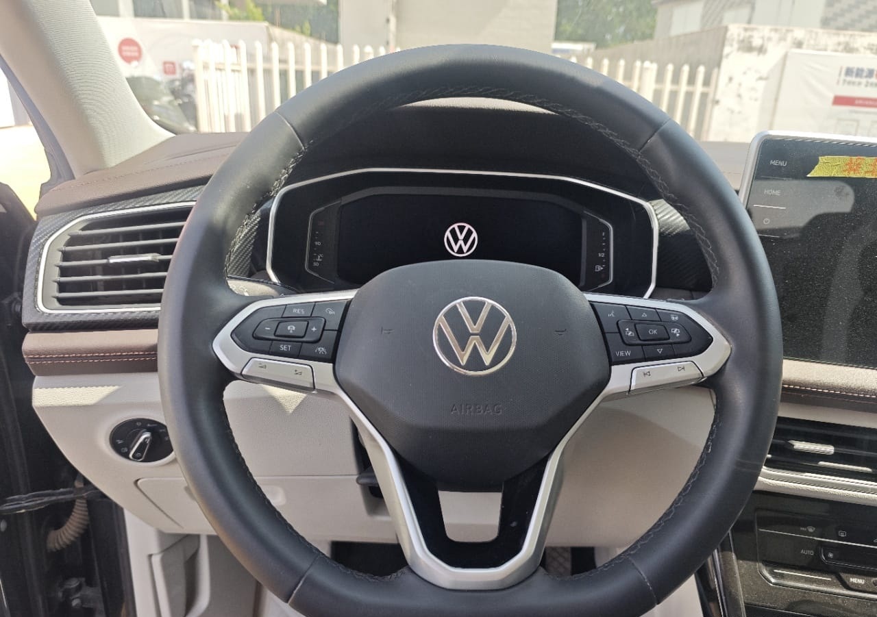 Volkswagen Tayron 280 TSI Deluxe Plus Premium Edition