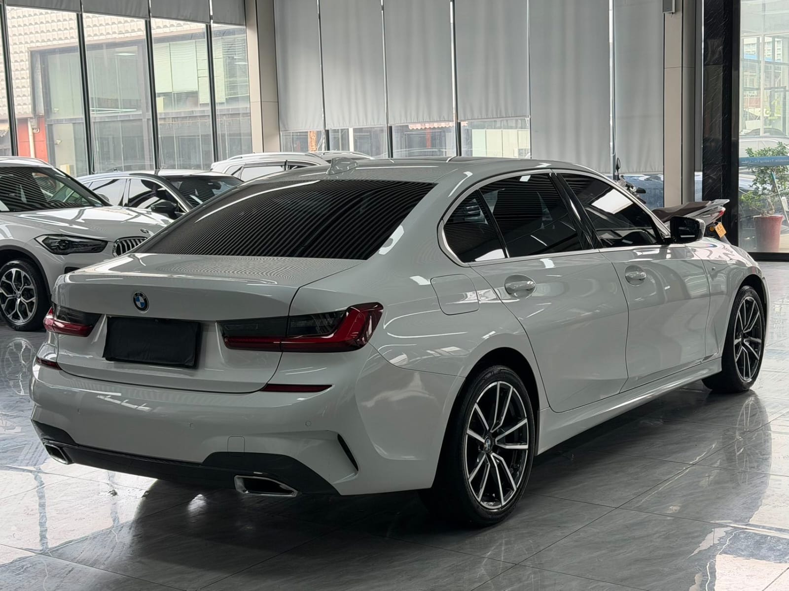 BMW 3 Series 320Li M Sport