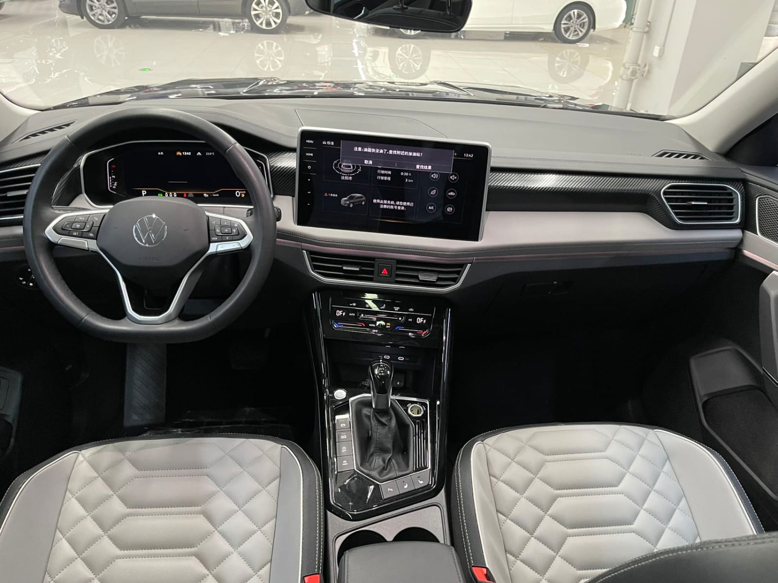 Volkswagen Tayron 280 TSI Deluxe Plus Premium Edition
