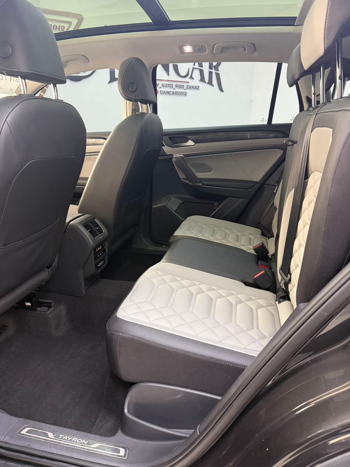 Volkswagen Tayron 280 TSI Deluxe Plus Premium Edition