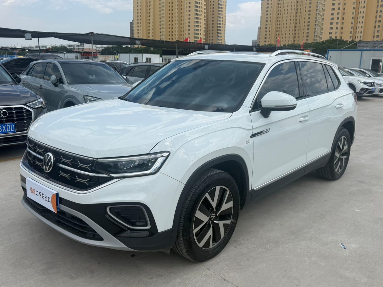 Volkswagen Tayron 280 TSI Deluxe Plus Premium Edition