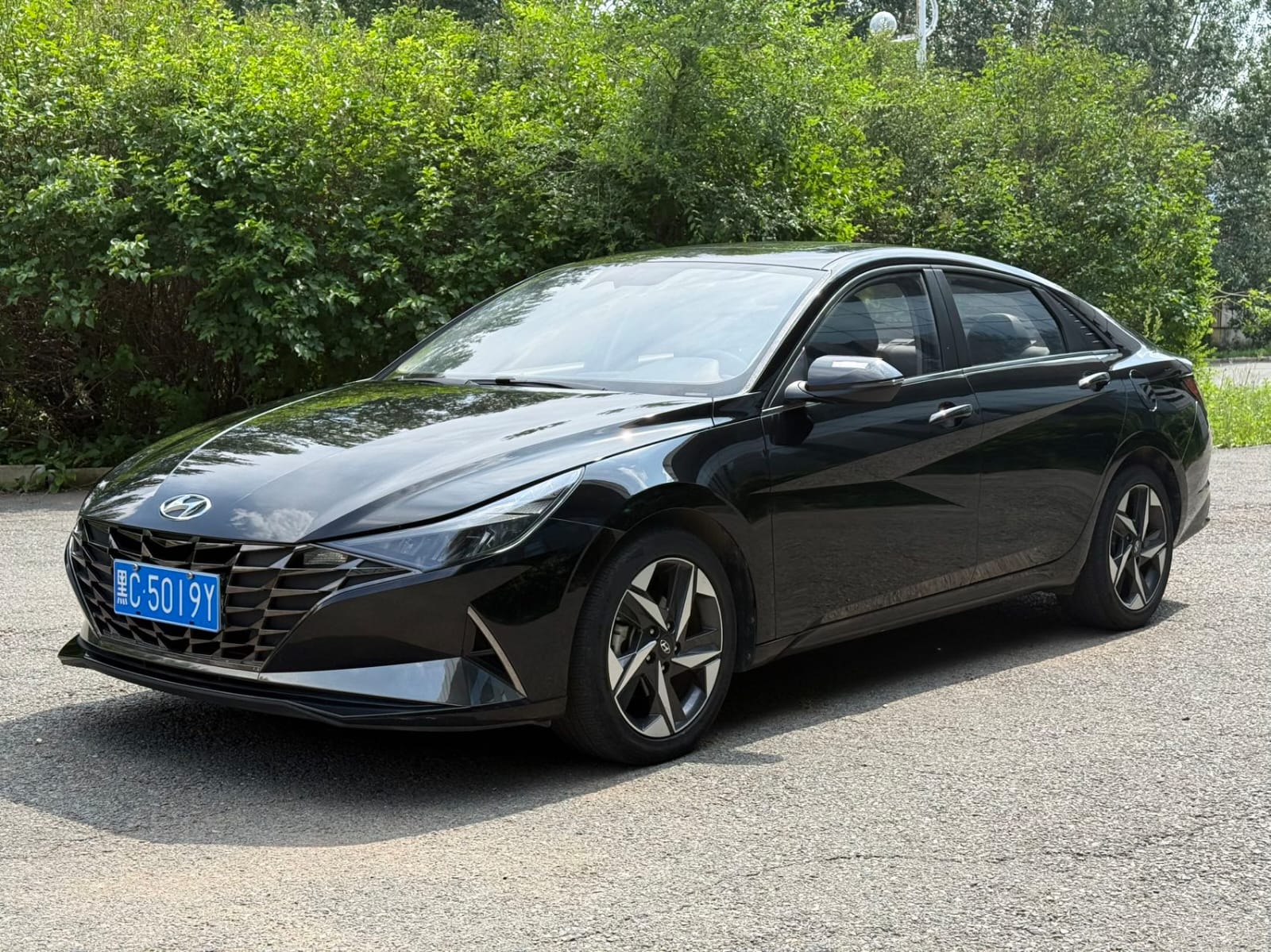 Hyundai Elantra 1.5L CVT LUX