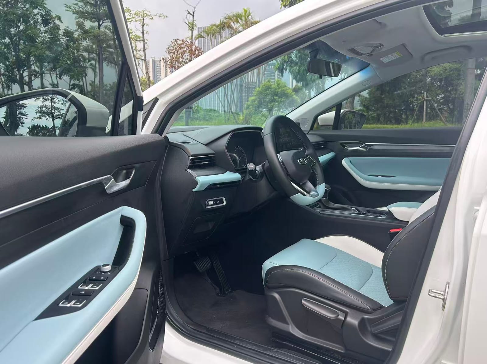 Geely Emgrand S 1.4T Cross-Border Player Edition
