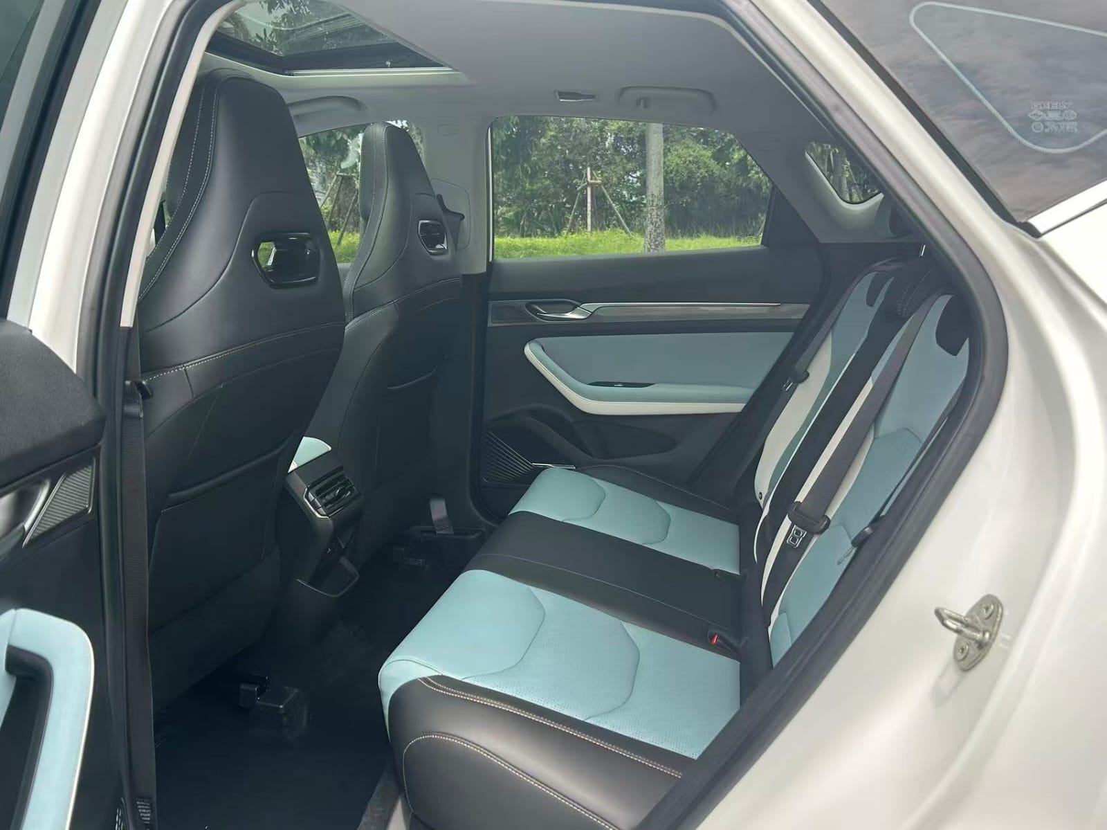 Geely Emgrand S 1.4T Cross-Border Player Edition
