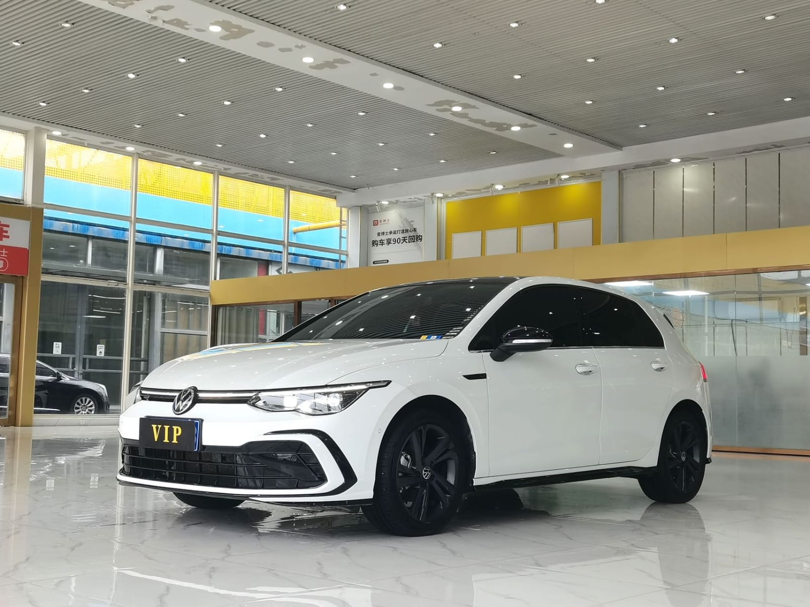 Volkswagen Golf 280 TSI DSG R-Line