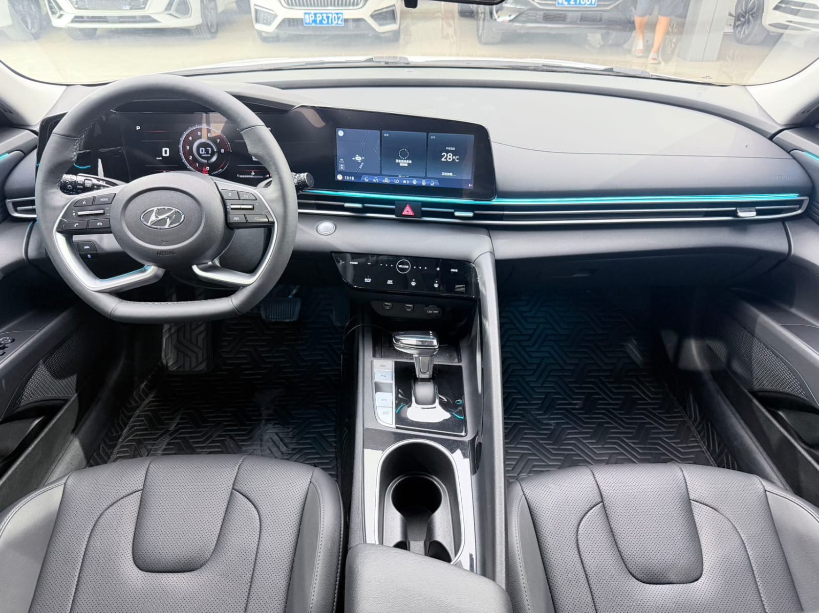 Hyundai Elantra 1.5L CVT LUX