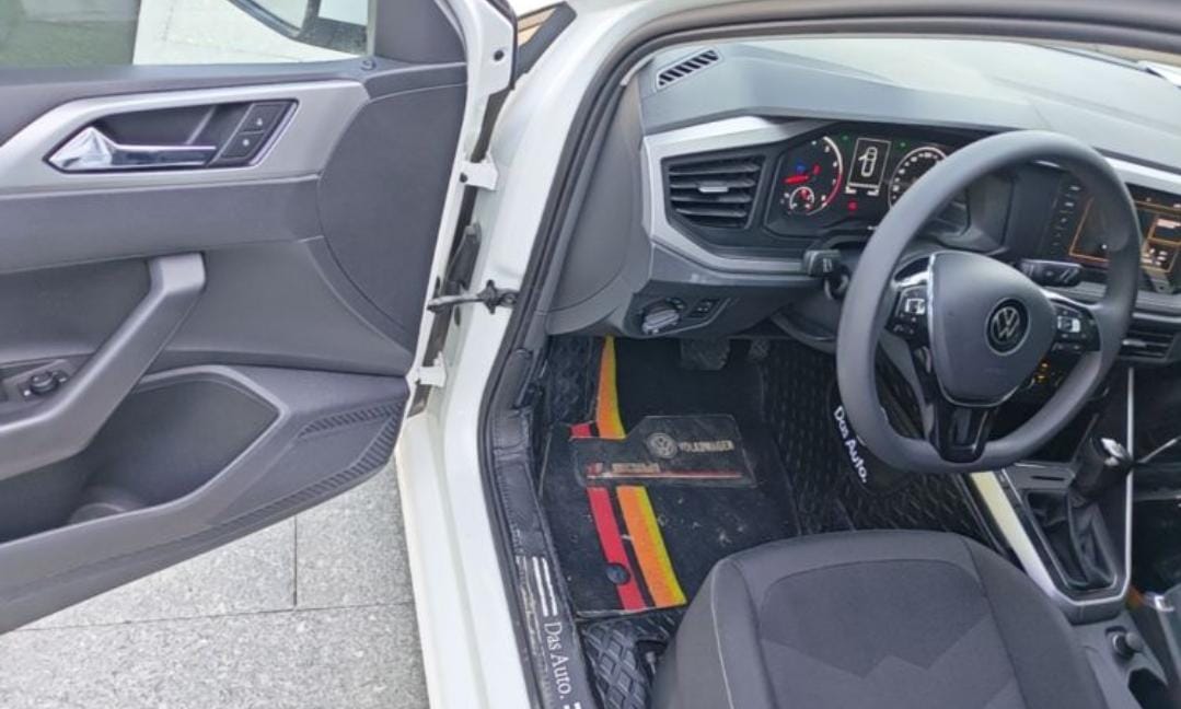 Volkswagen Polo Plus 1.5L Auto Panorama