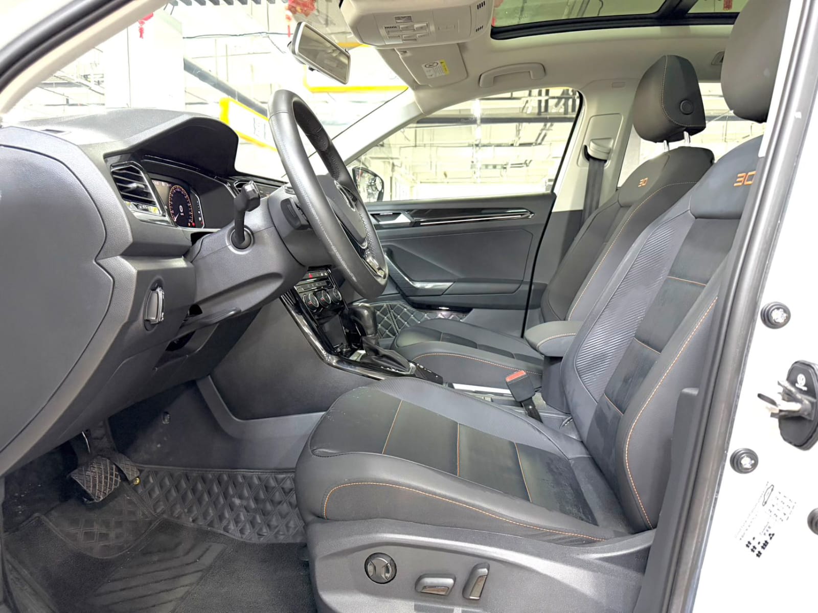 Volkswagen T-ROC 280TSI DSG Elite Intelligent Edition