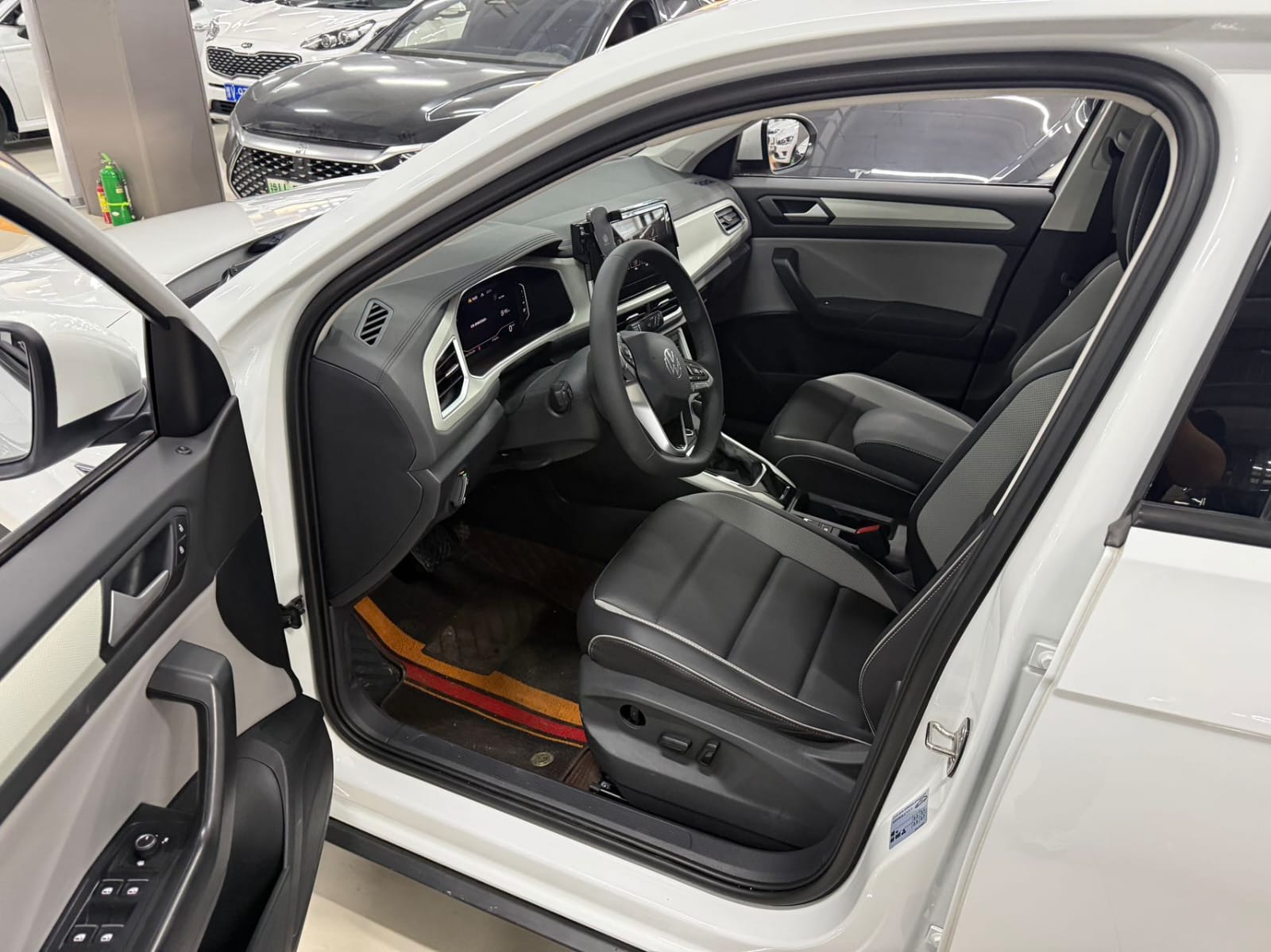 Volkswagen T-Roc 280TSI DSG