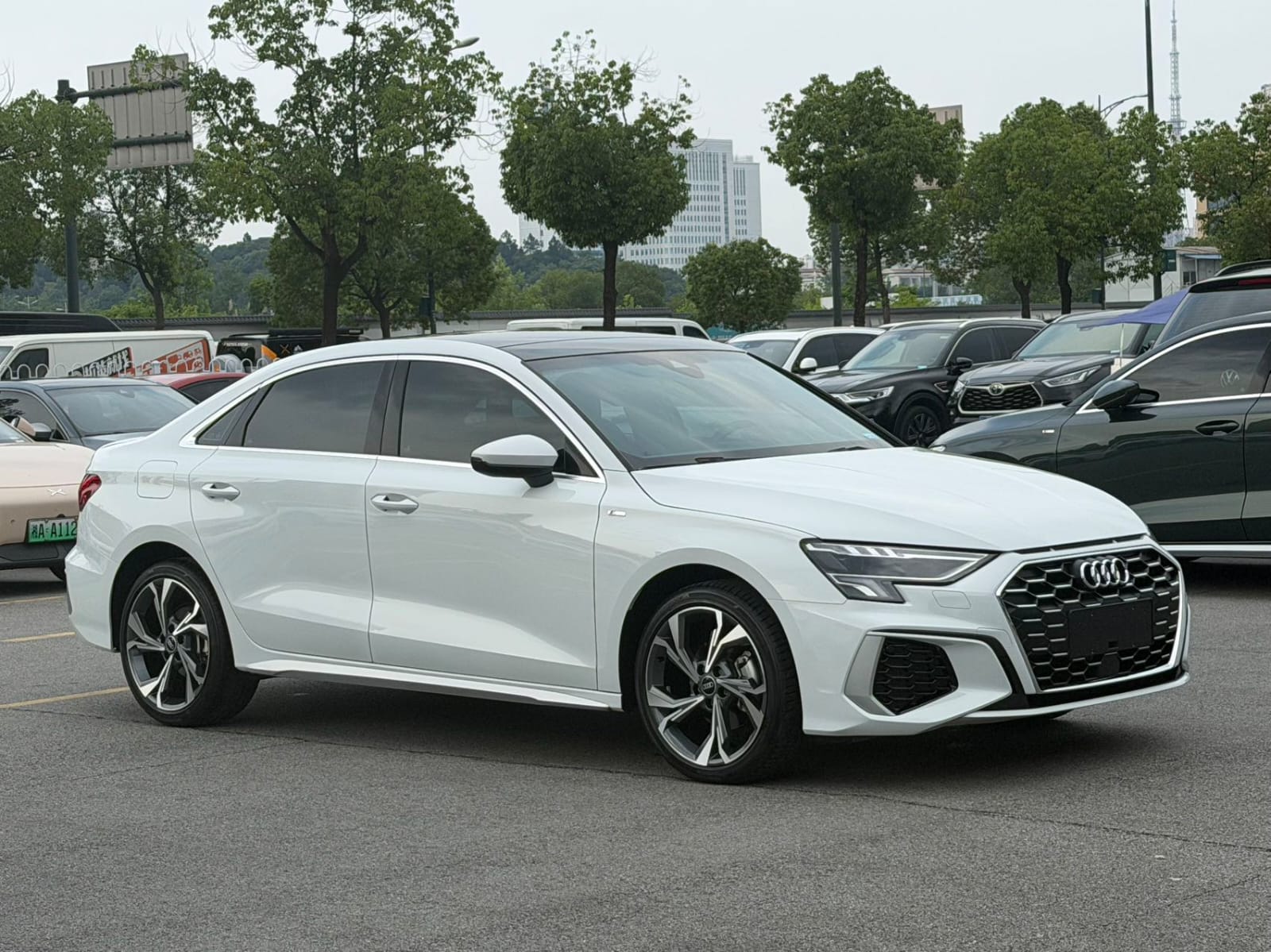 Audi A3 L Limousine 35 TFSI Luxury Sport