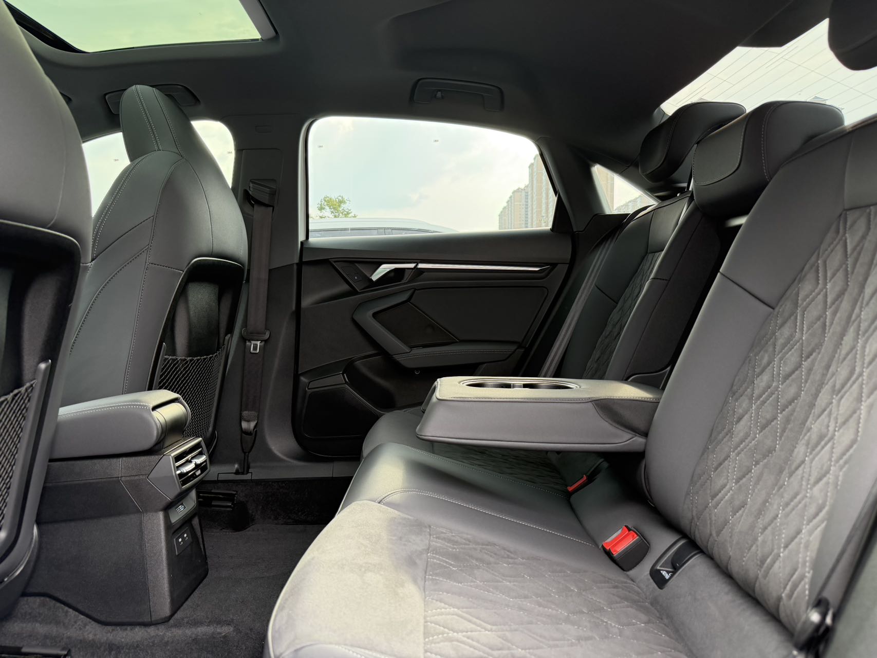 Audi A3 L Limousine 35 TFSI Luxury Sport