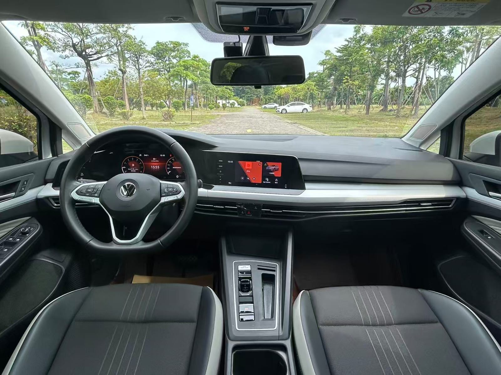 Volkswagen Golf 280TSI PRO