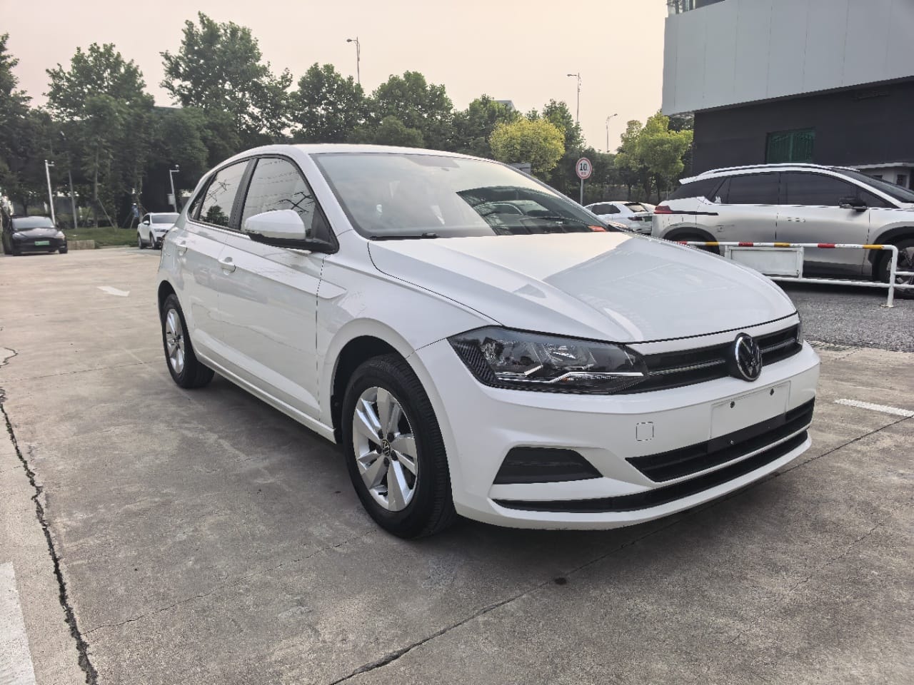 Volkswagen Polo Plus 1.5L