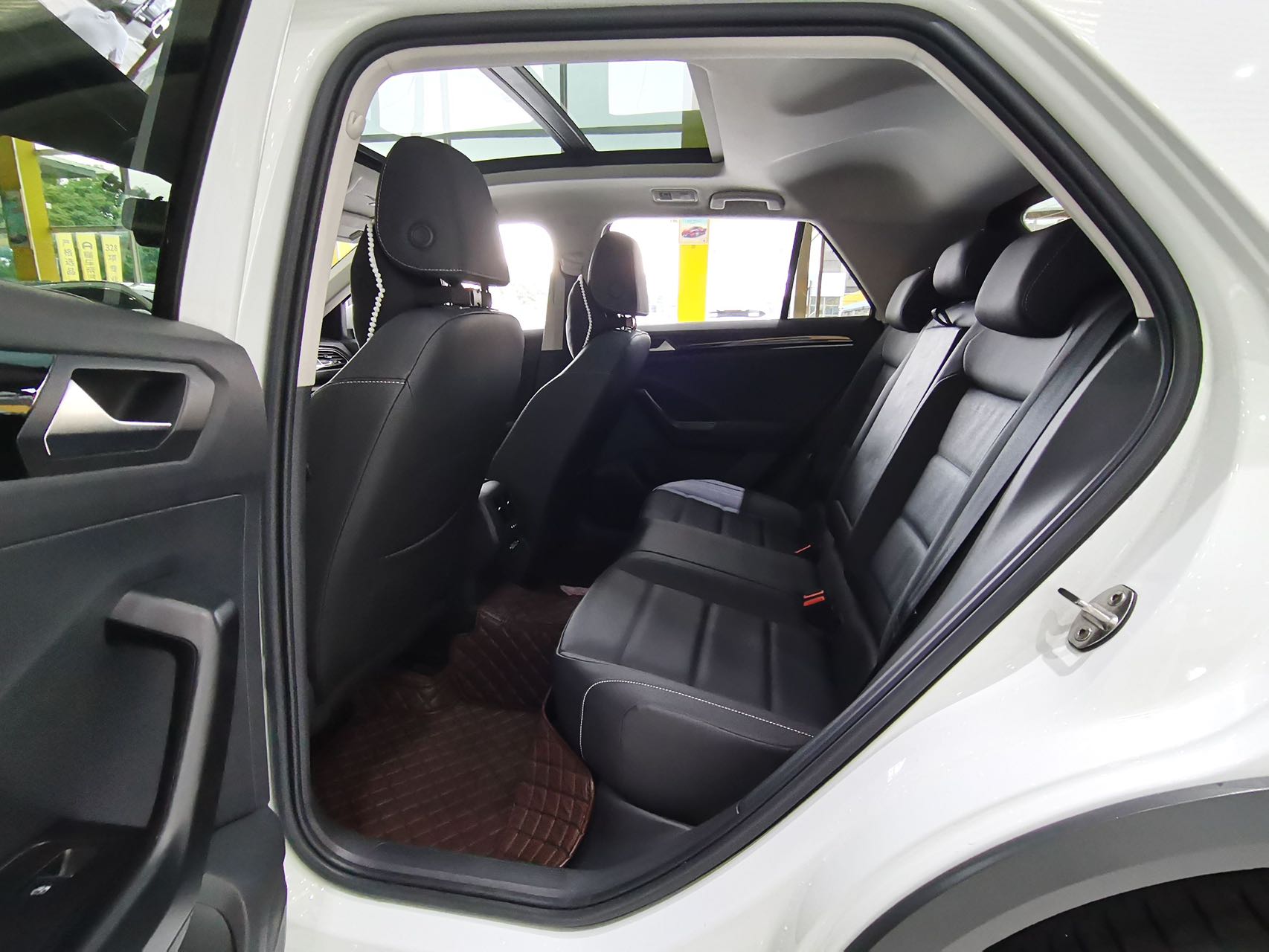 Volkswagen T-ROC Tango 280TSI DSG Enjoy PLUS