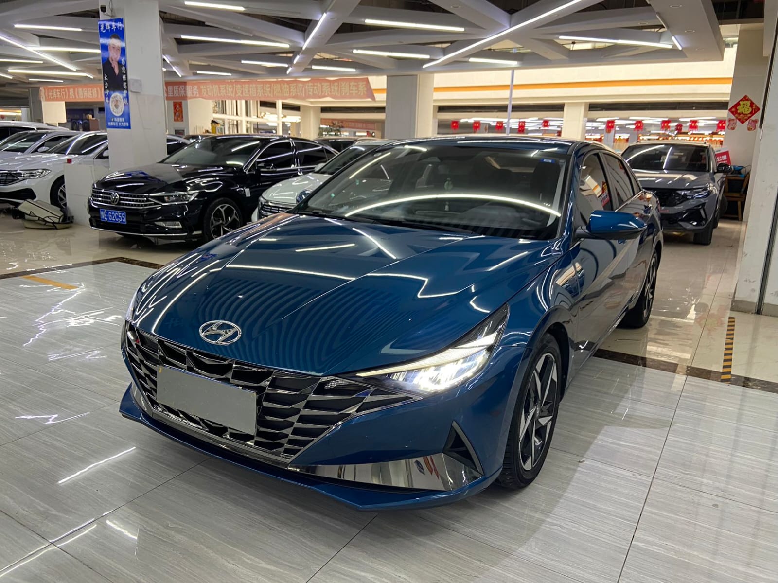 Hyundai Elantra 1.5L CVT LUX Premium Edition