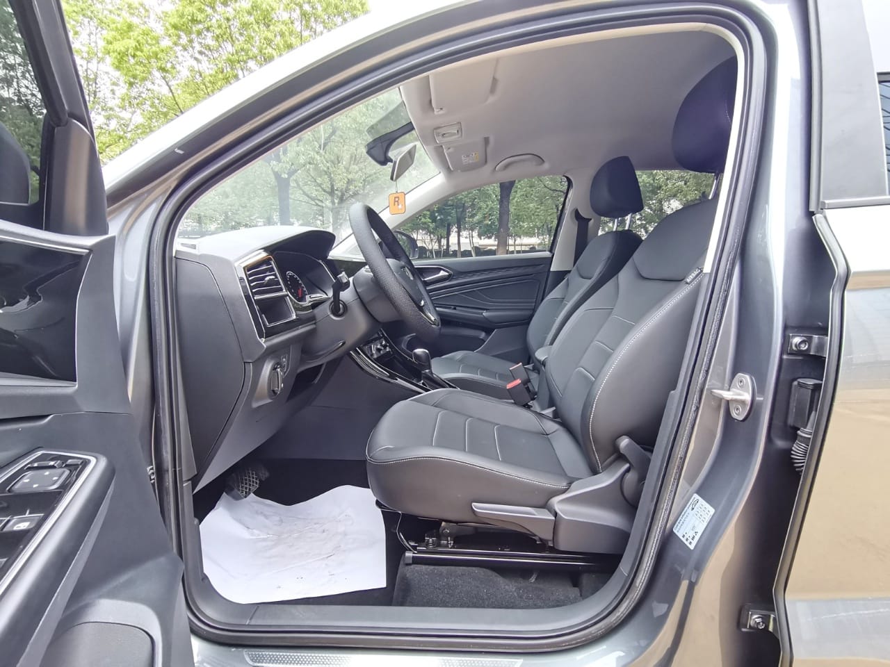 Jetta VS5 280TSI Automatic Enjoy Pro