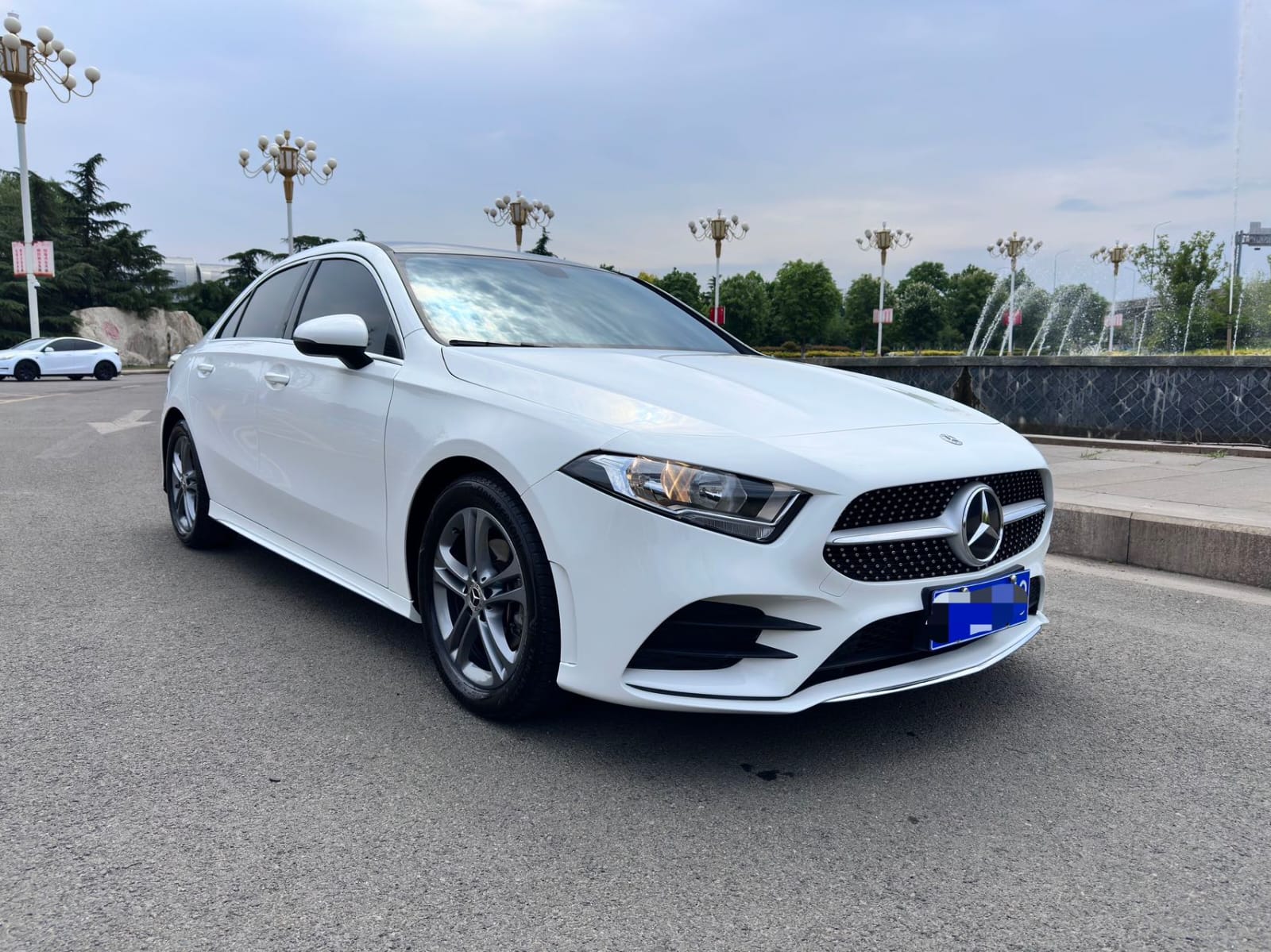 Mercedes-Benz Class A 180 L Sport Sedan