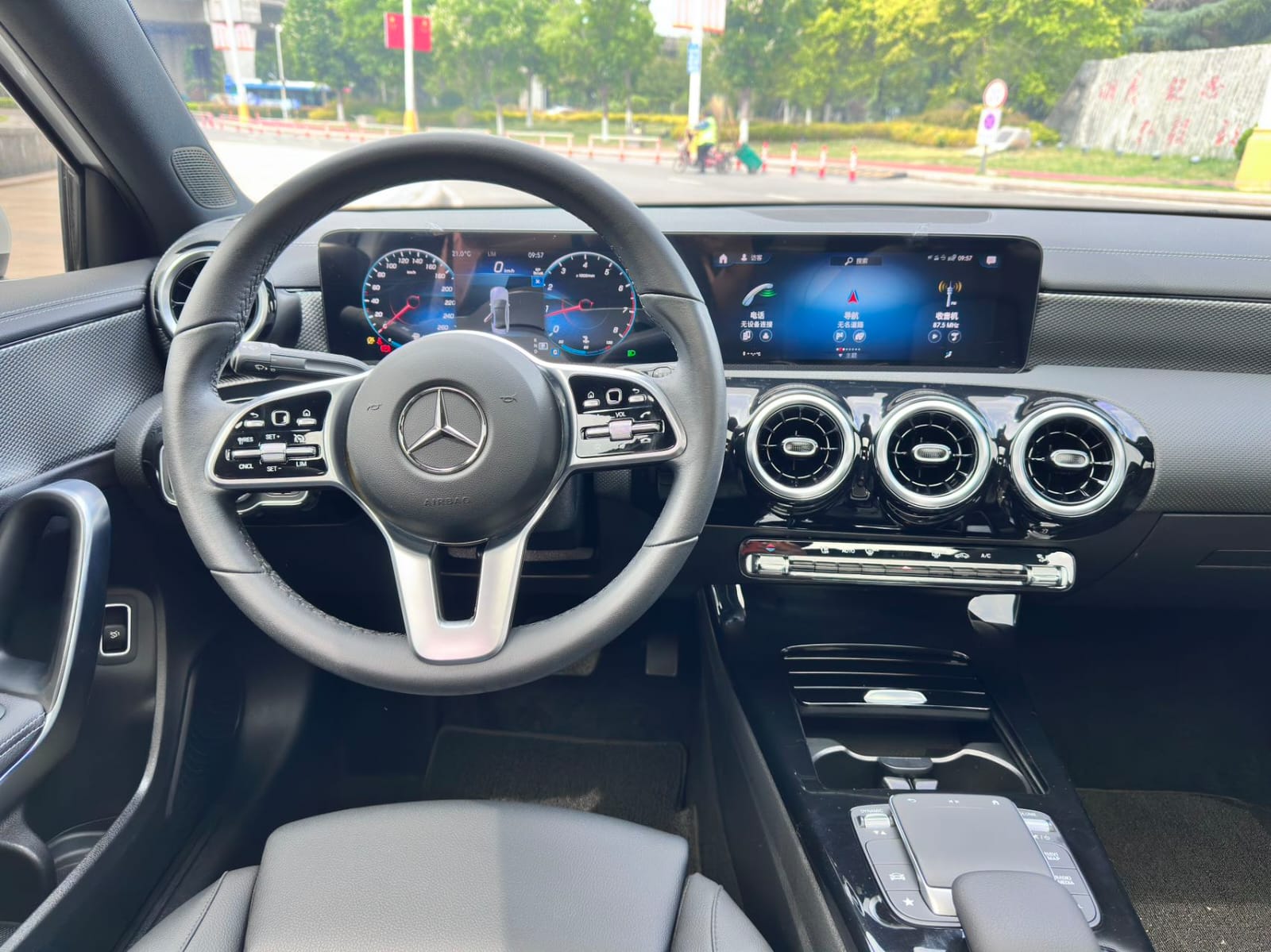 Mercedes-Benz Class A 180 L Sport Sedan