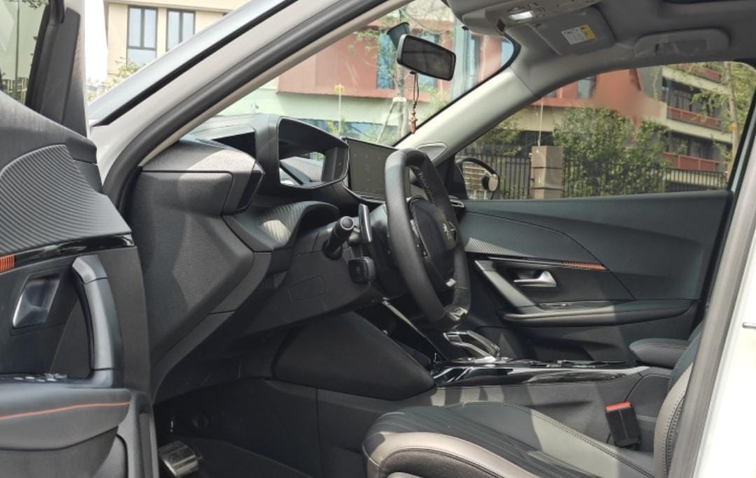 Peugeot 2008 230THP THE ONE