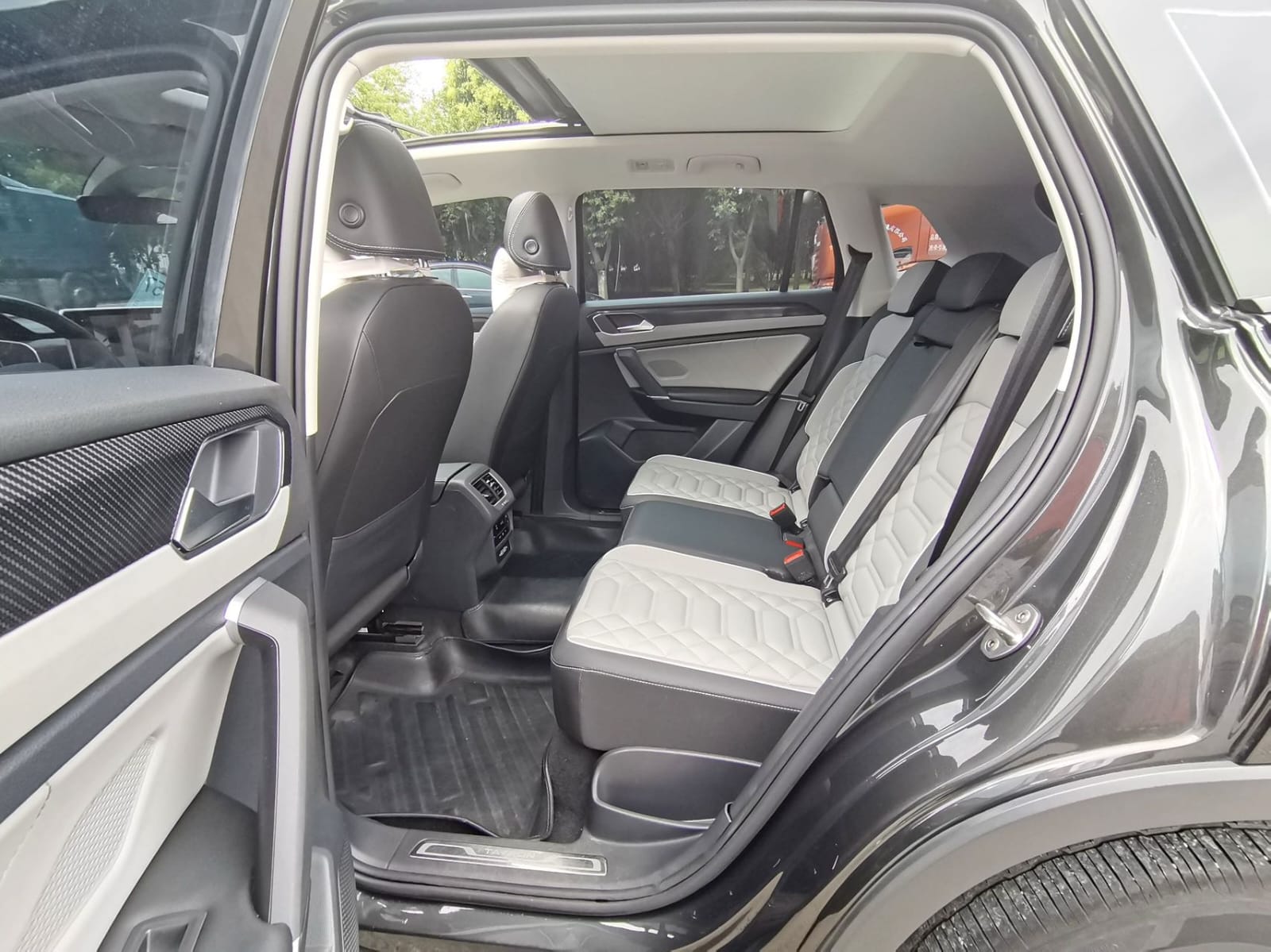 Volkswagen Tayron 280TSI Deluxe Plus Premium Edition