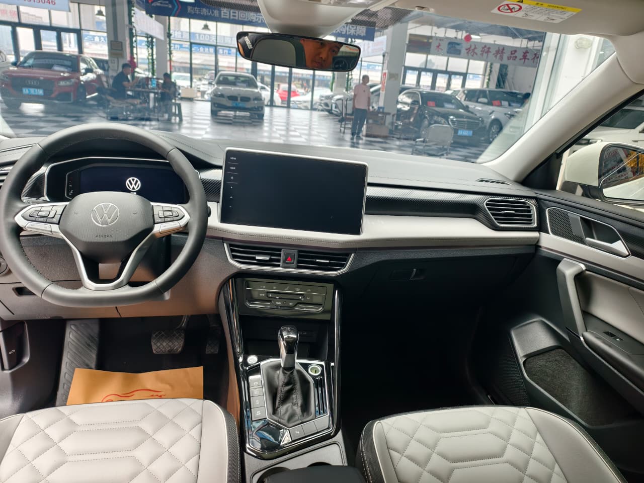 Volkswagen Tayron 280TSI Deluxe Plus Premium Edition