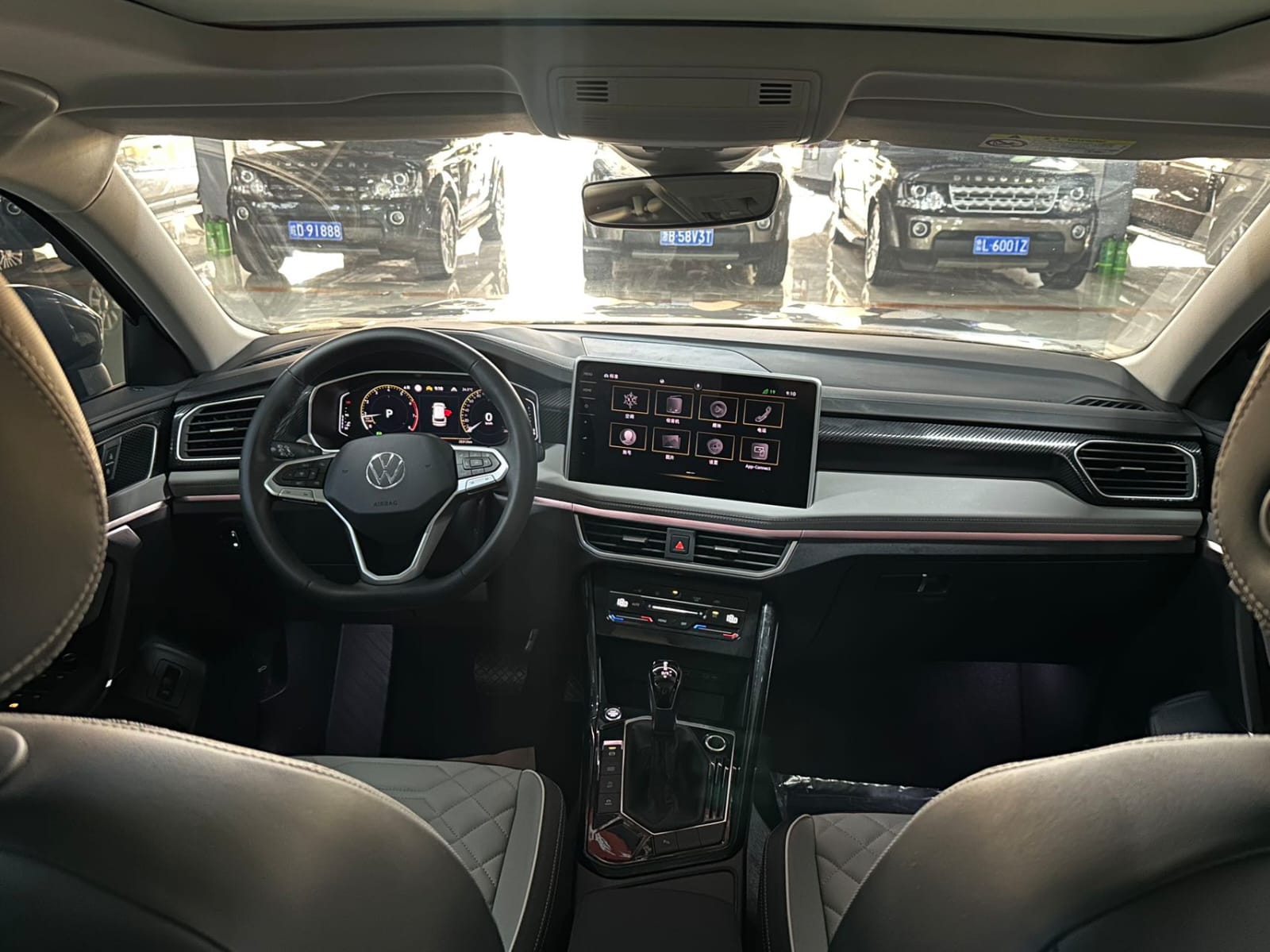 Volkswagen Tayron 280TSI Deluxe Plus Premium Edition