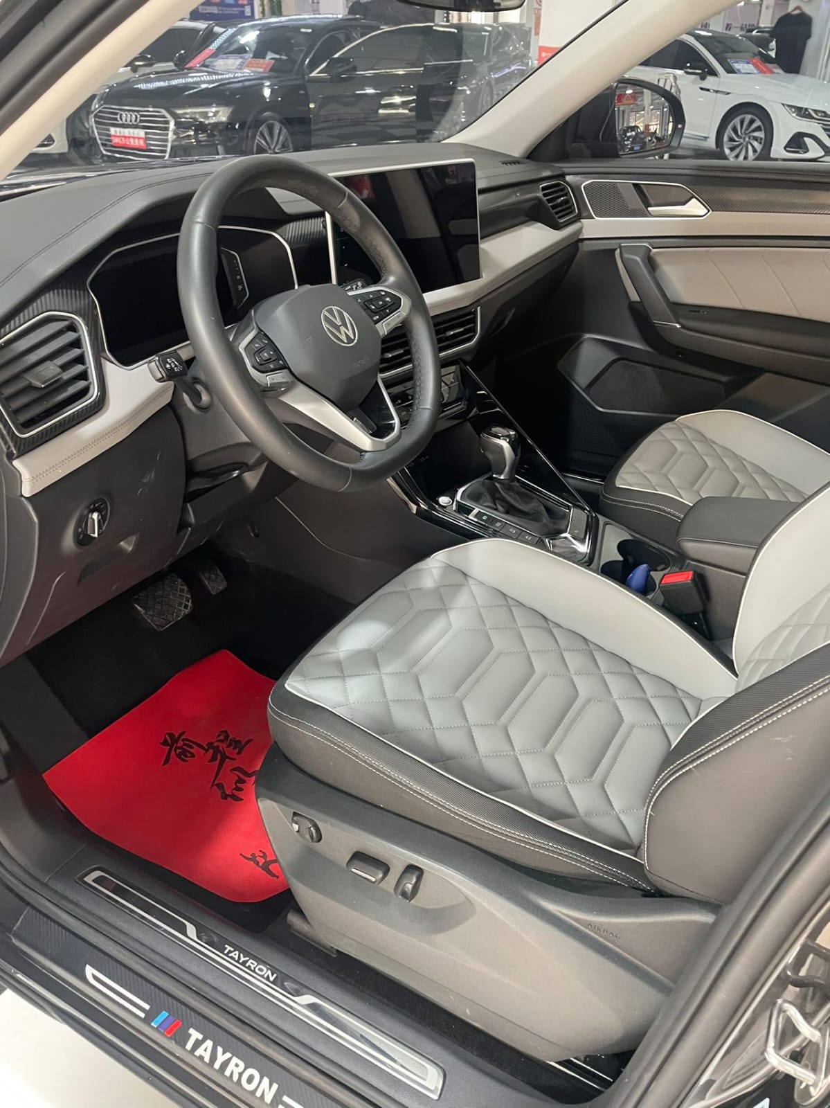 Volkswagen Tayron 280TSI Deluxe Plus Premium Edition