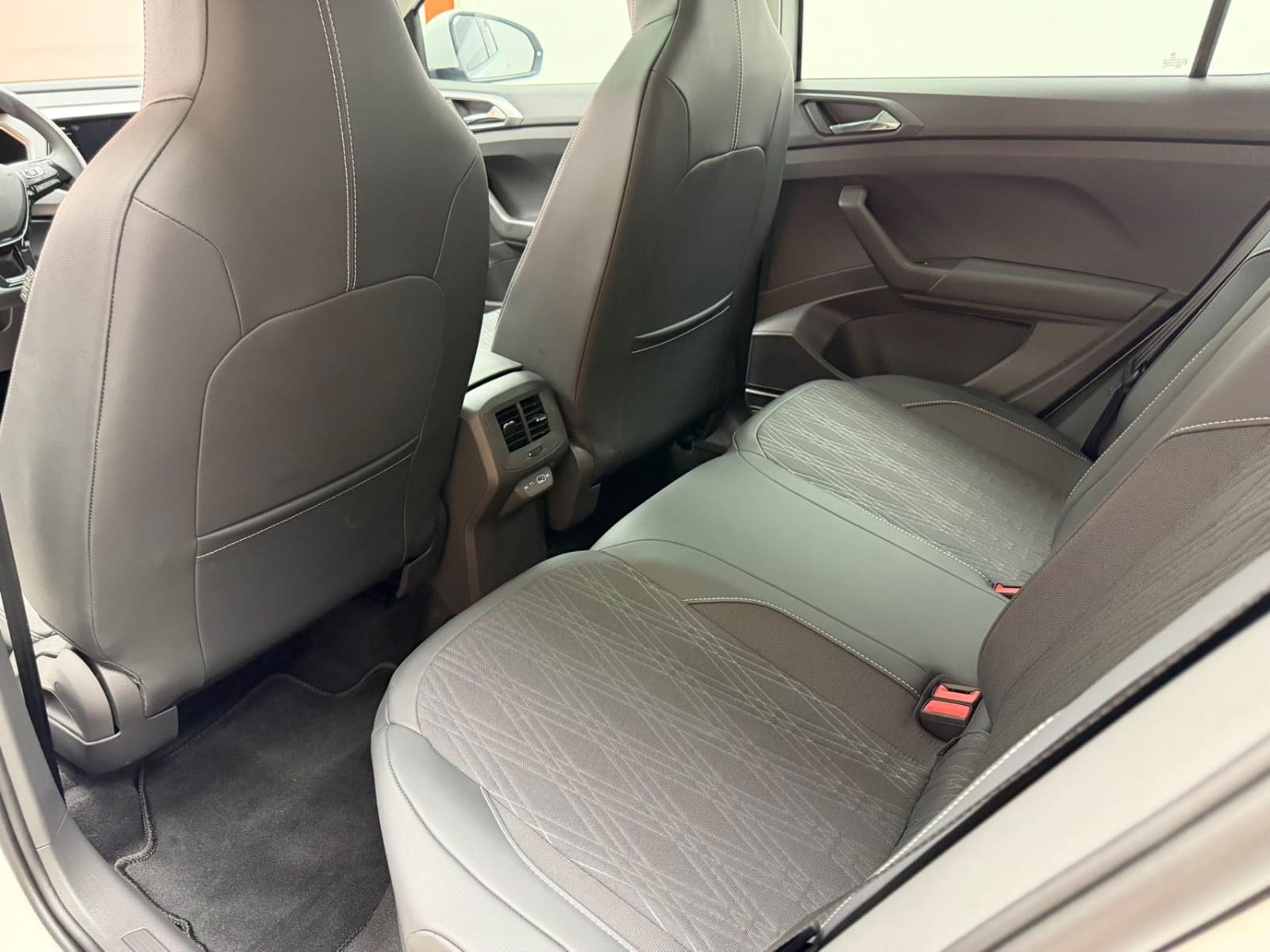 Volkswagen T-Cross 1.5L Automatic Edition