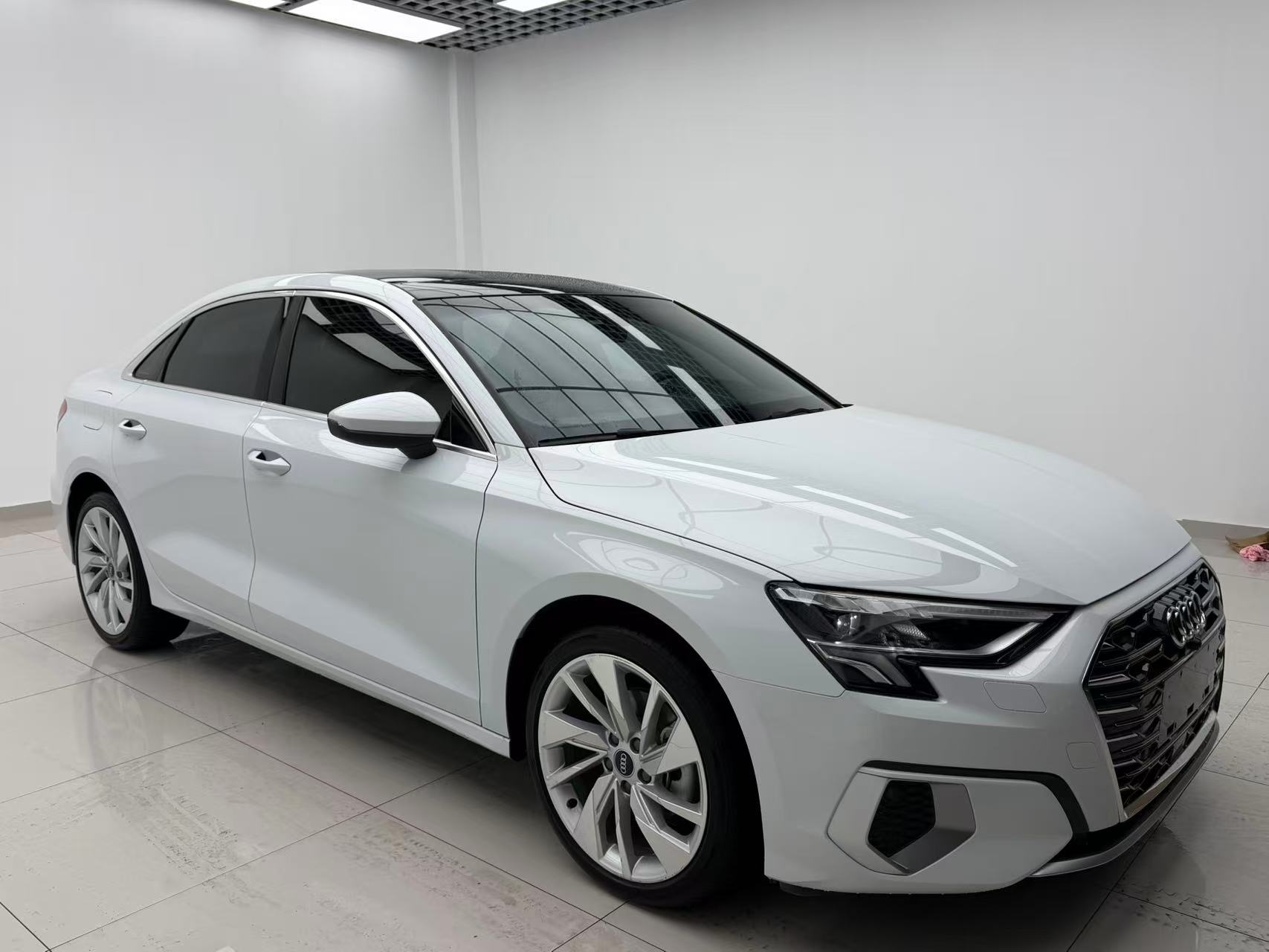 Audi A3L 35TFSI Comfortable Elegant Edition