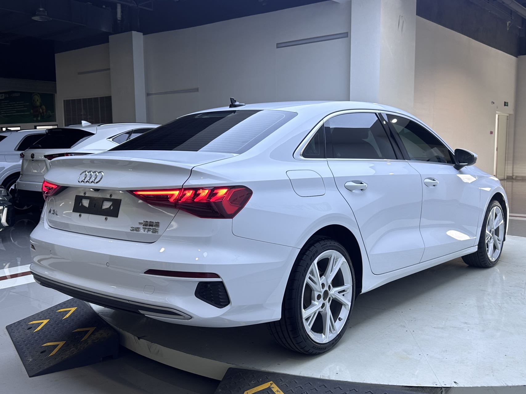 Audi A3L Limousine 35 TFSI Elegance