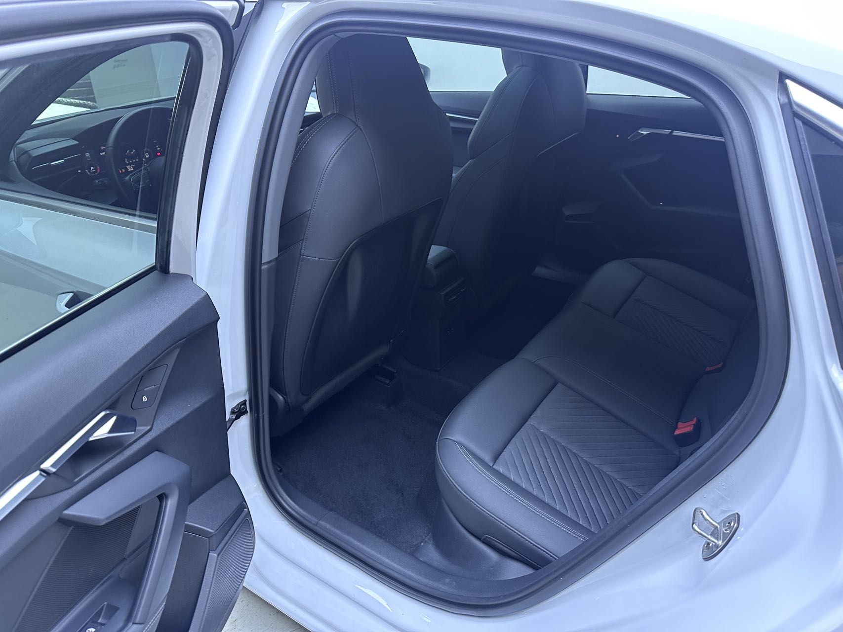 Audi A3L Limousine 35 TFSI Elegance