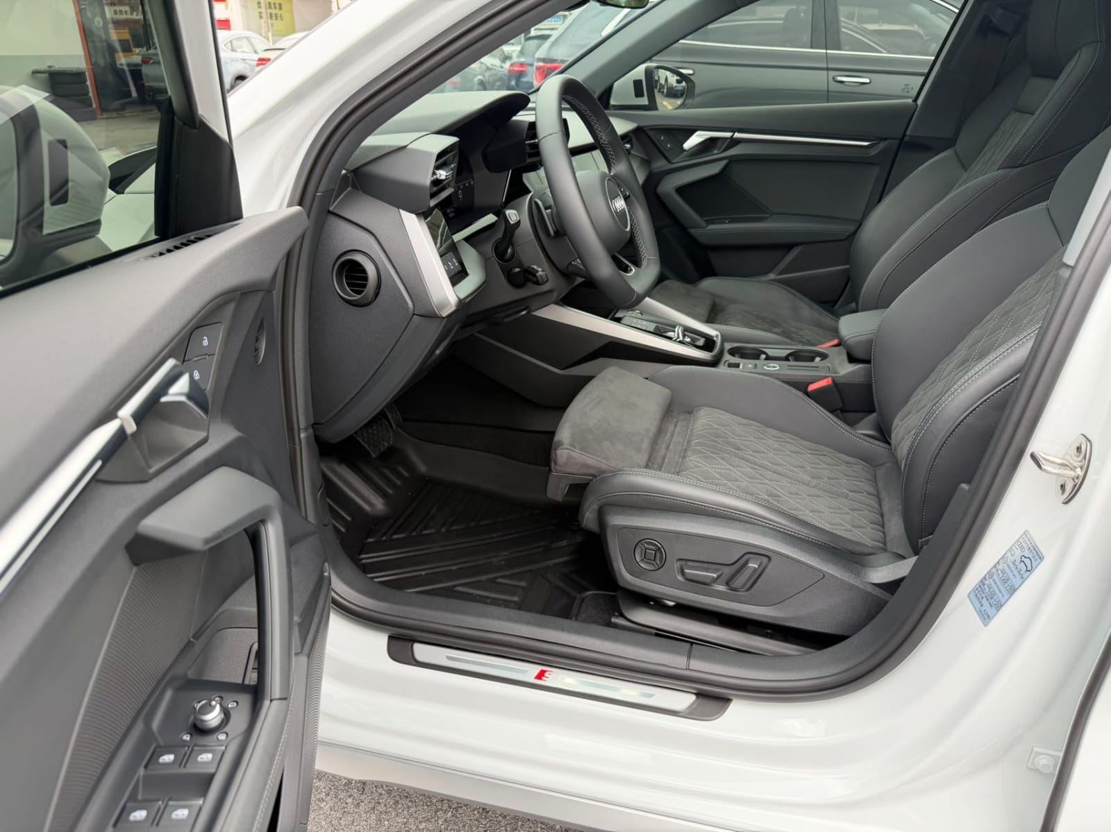 Audi A3 Limousine 35 TFSI Luxury Sport