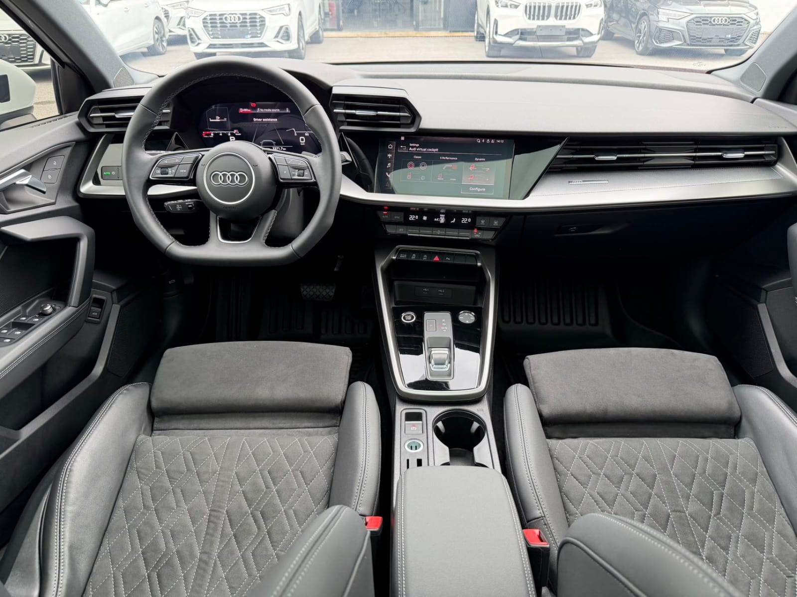 Audi A3 Limousine 35 TFSI Luxury Sport