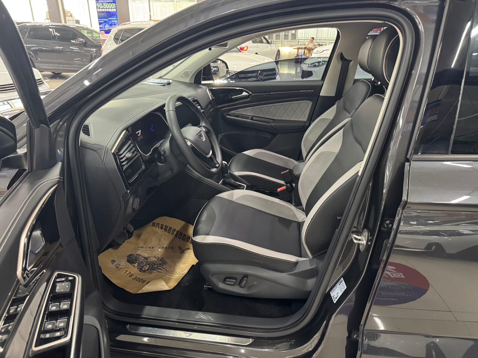 Jetta VS7 280TSI