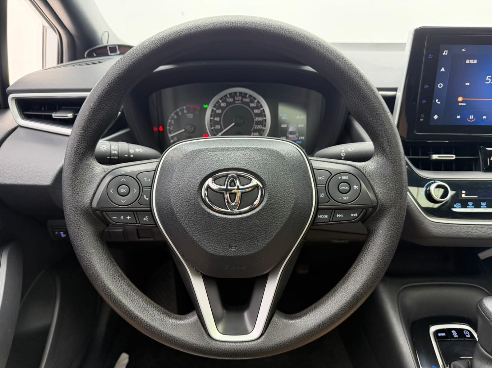 Toyota Levin 185T CVT Deluxe Edition