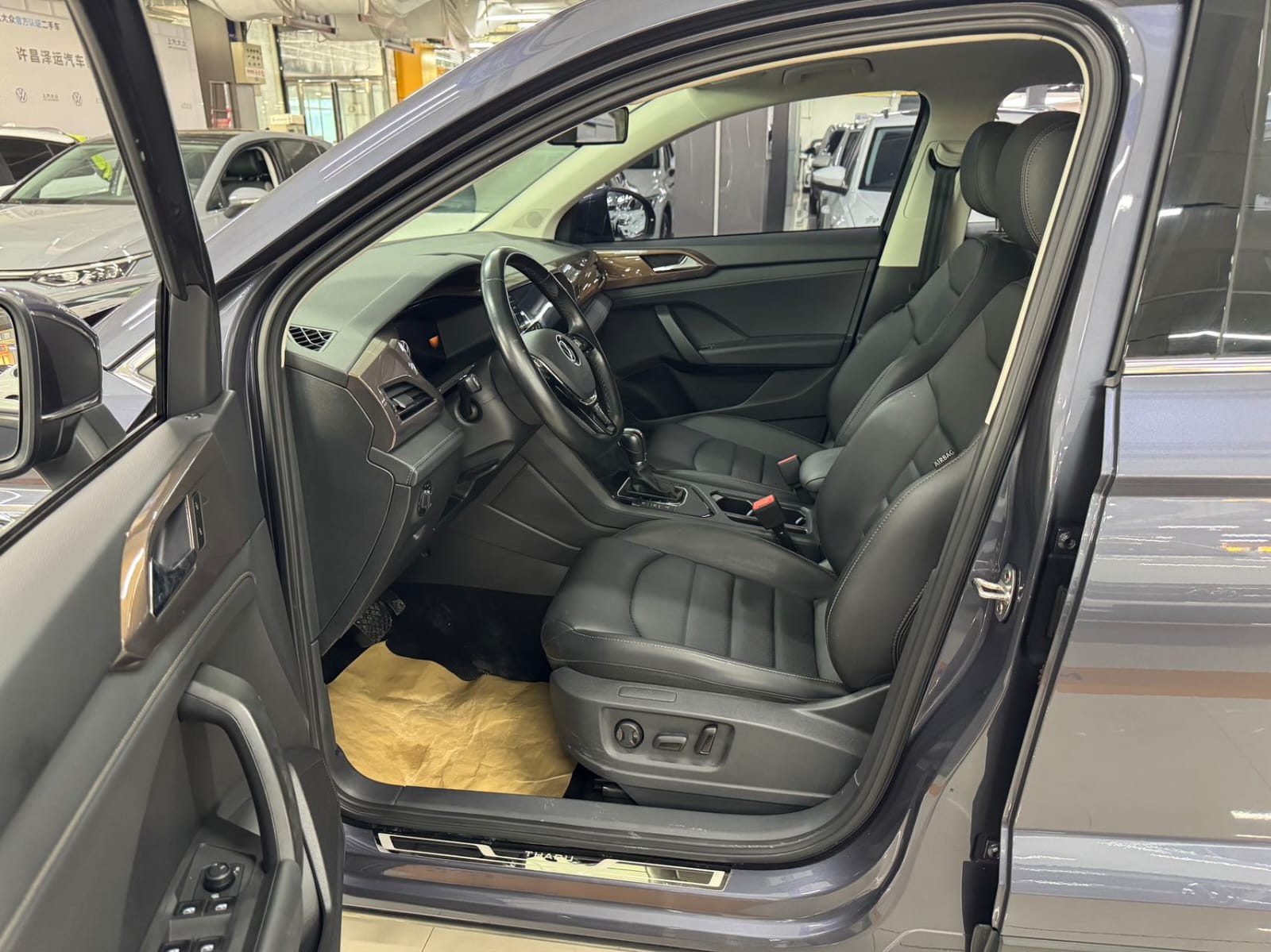 Volkswagen Tharu 280TSI Deluxe Edition
