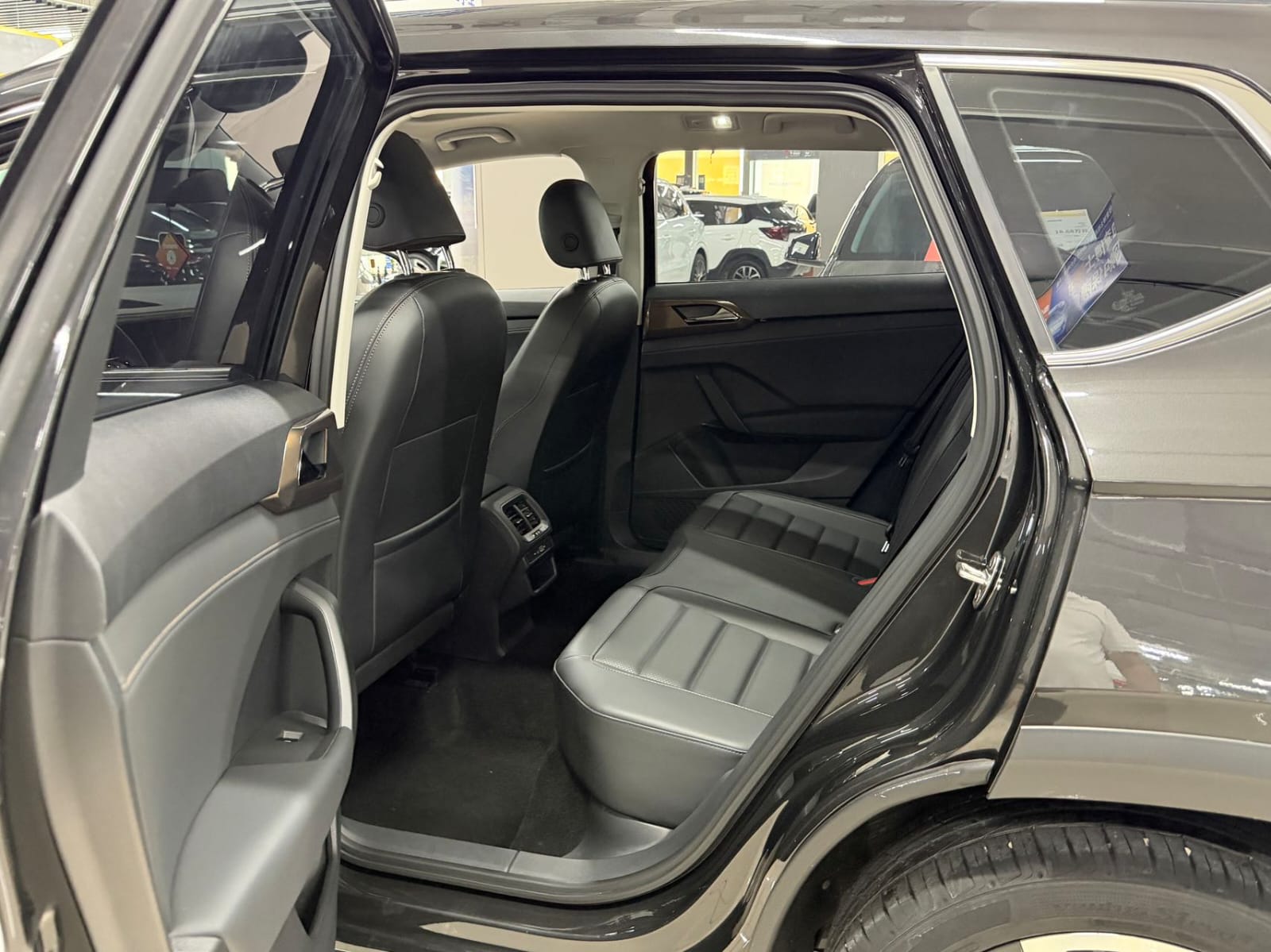 Volkswagen Tharu 280TSI Deluxe Edition
