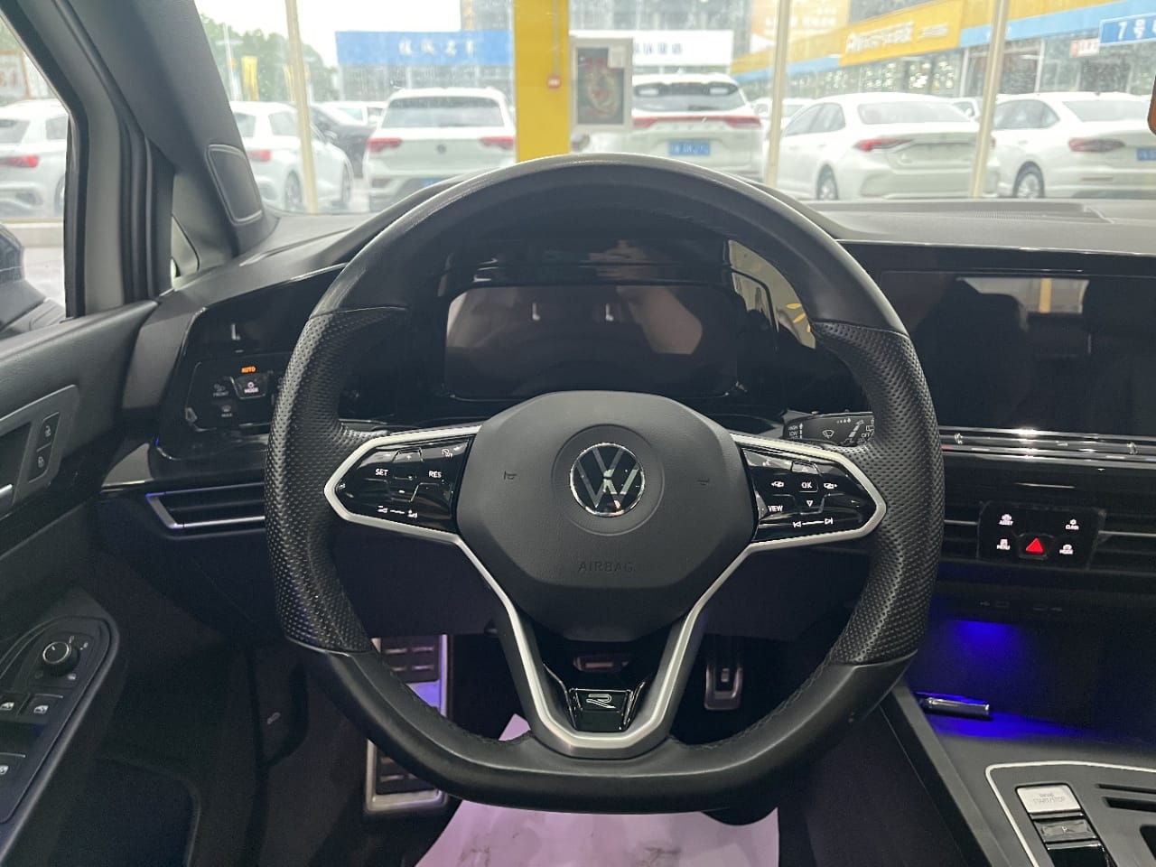 Volkswagen Golf 280TSI DSG R-Line Lite