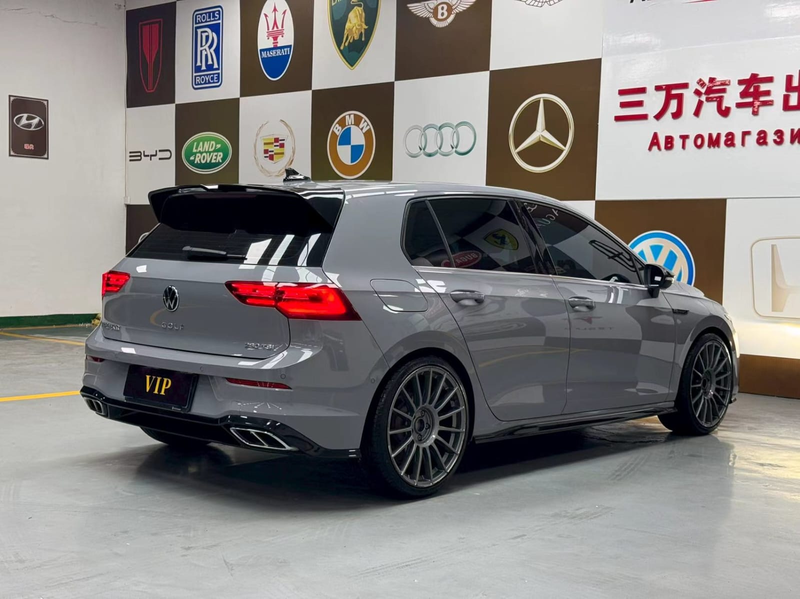 Volkswagen Golf 280TSI DSG R-Line