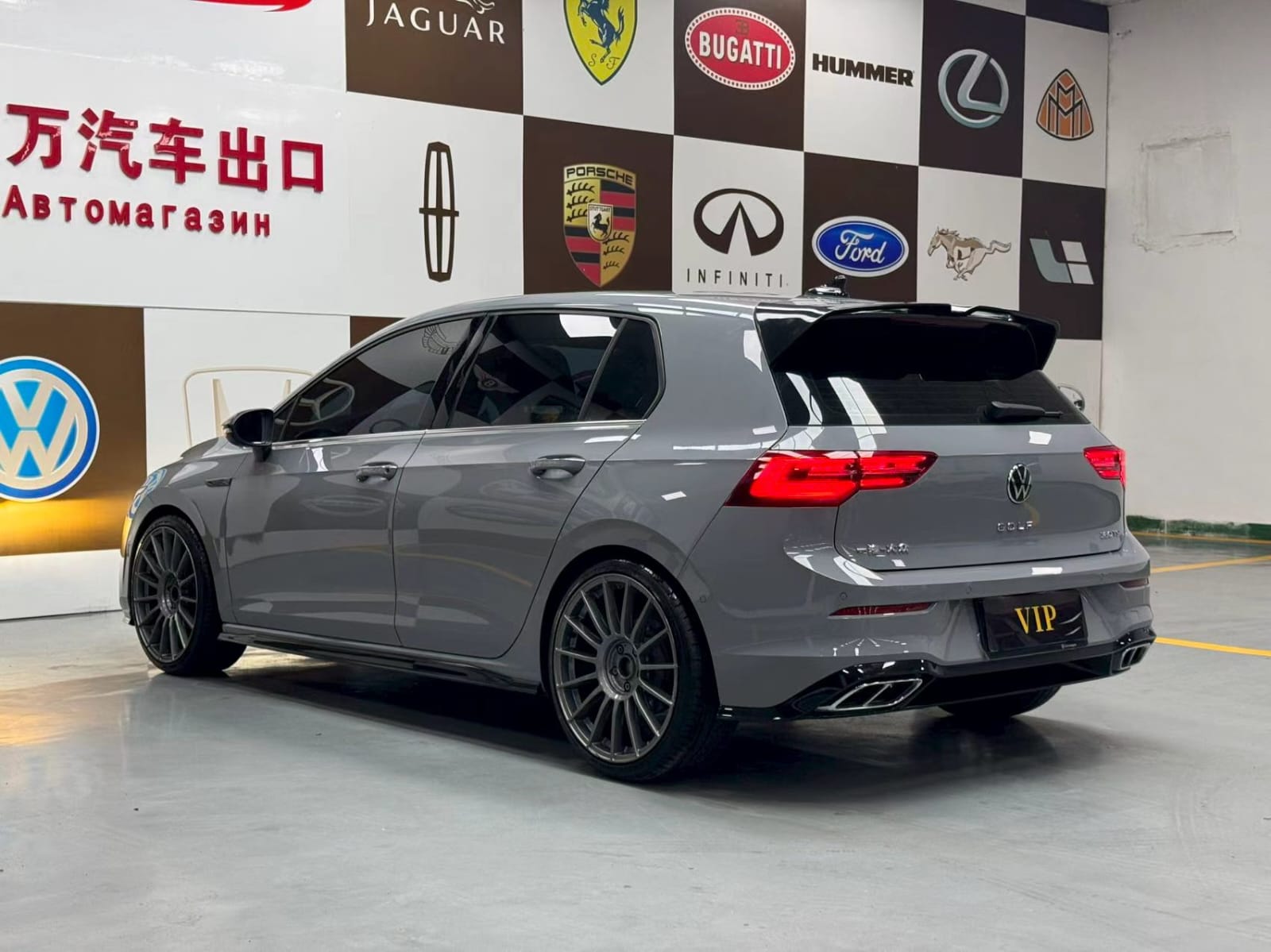 Volkswagen Golf 280TSI DSG R-Line