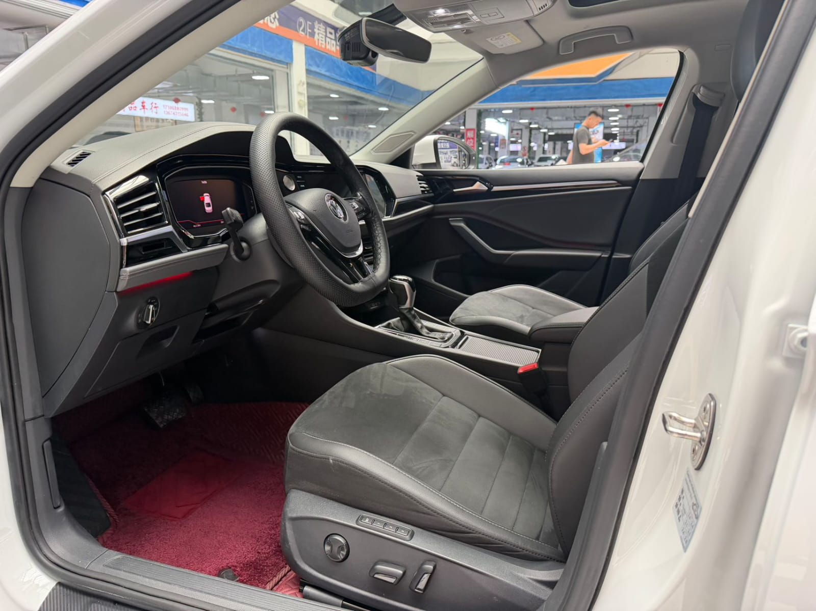 Volkswagen Sagitar 280TSI