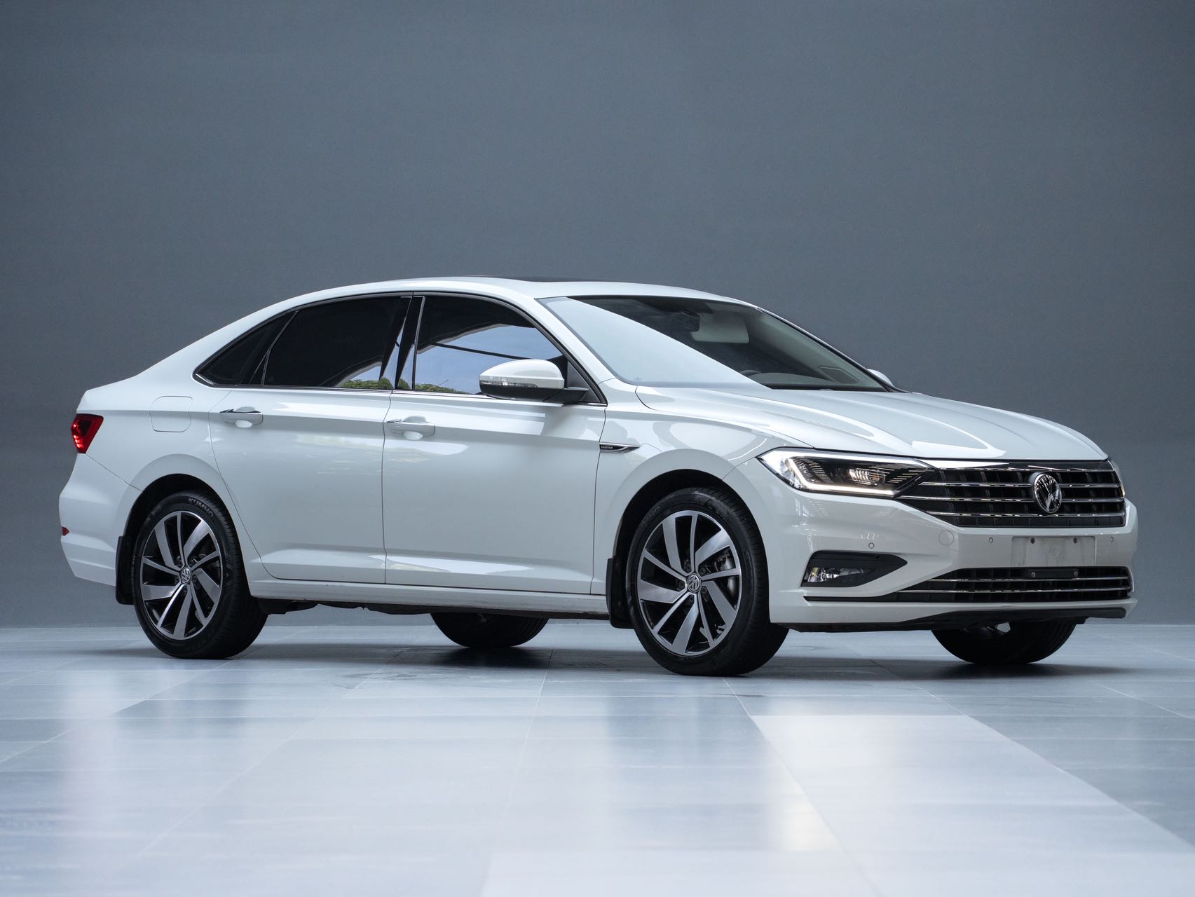 Volkswagen Sagitar Exclusive Edition